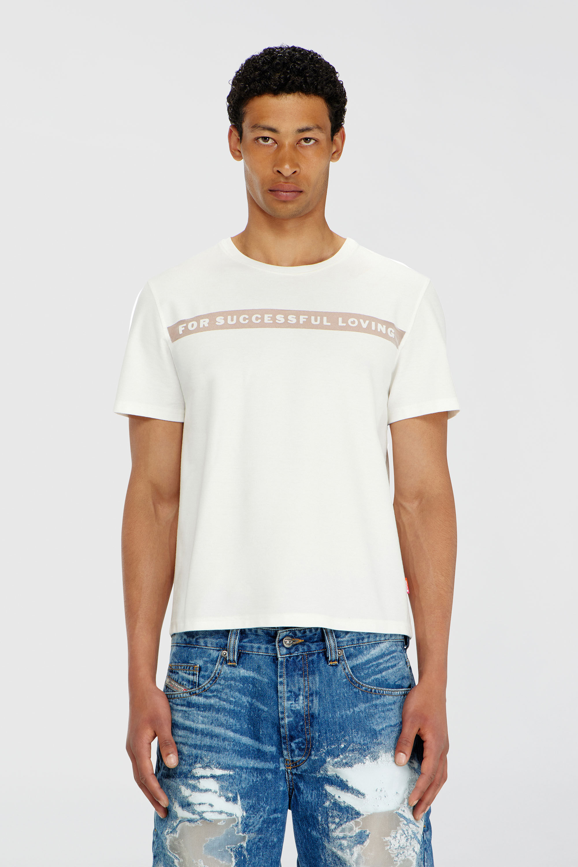 Diesel - PR-T-NOTS-CHI-R, T-shirt con logo For Successful Loving Unisex in Bianco - 3