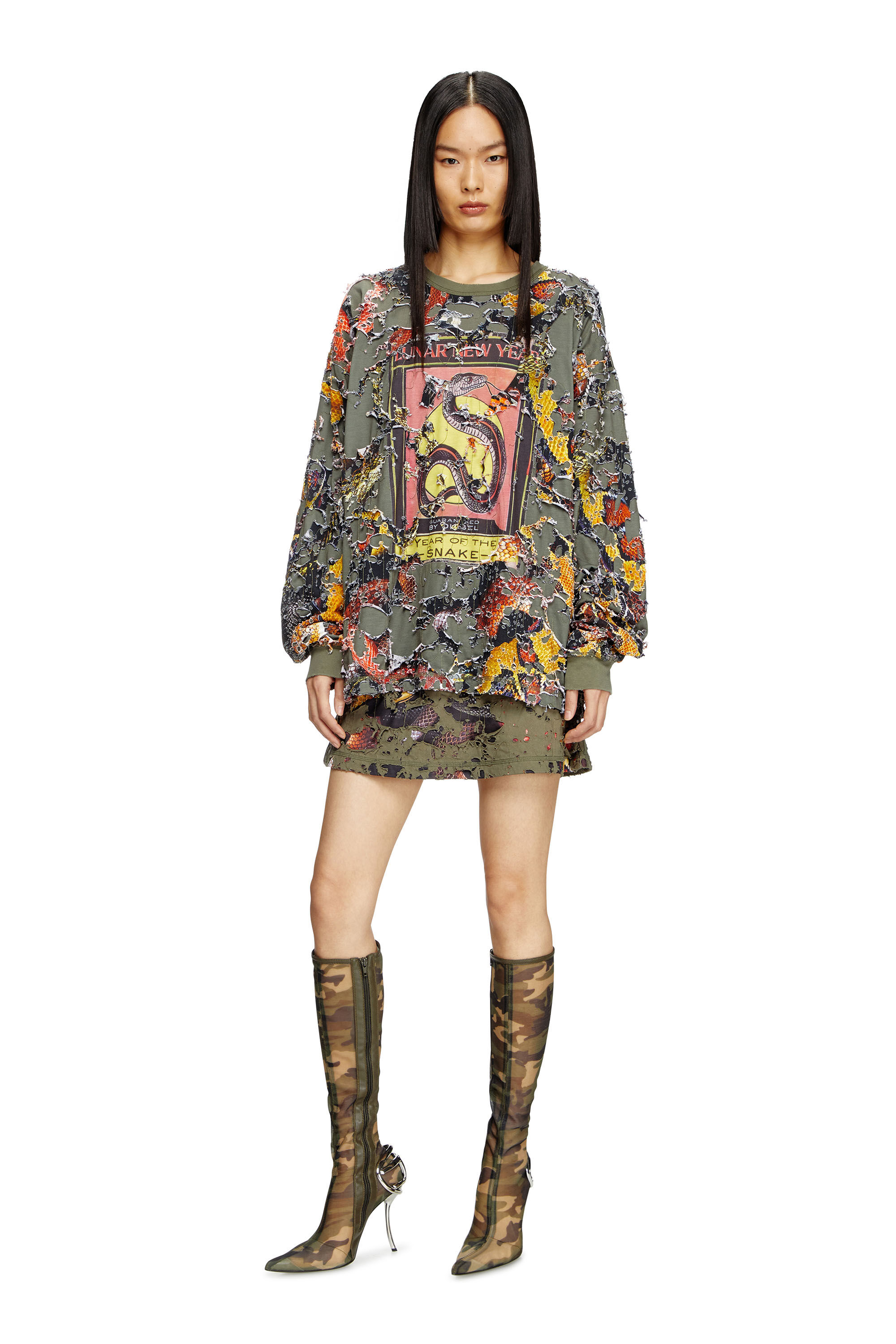 Diesel - CL-T-BOXT-LS-DEVOR-SNAKE, T-shirt a maniche lunghe destroyed stampa snake Unisex in Verde - 6