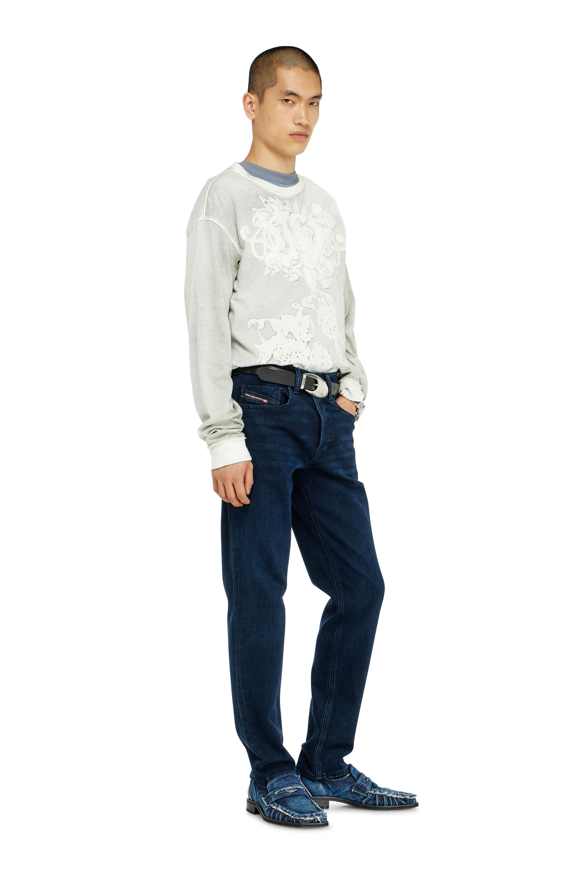 Diesel - Regular Jeans 2023 D-Finitive 0KBBJ Uomo, Blu Scuro - Image 2