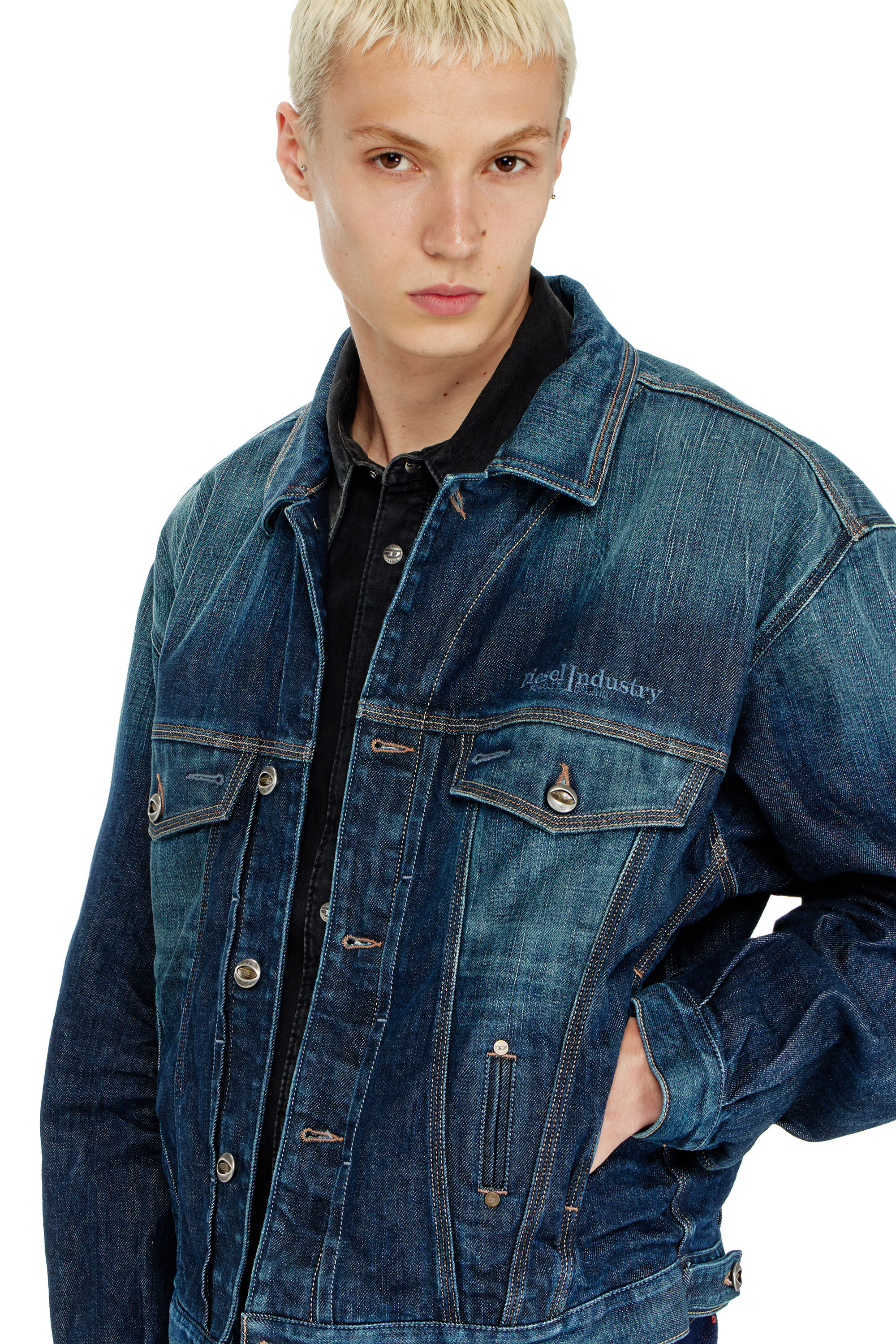 Diesel - D-DENVER-CL, Trucker jacket in denim selvedge Unisex in Blu - 5