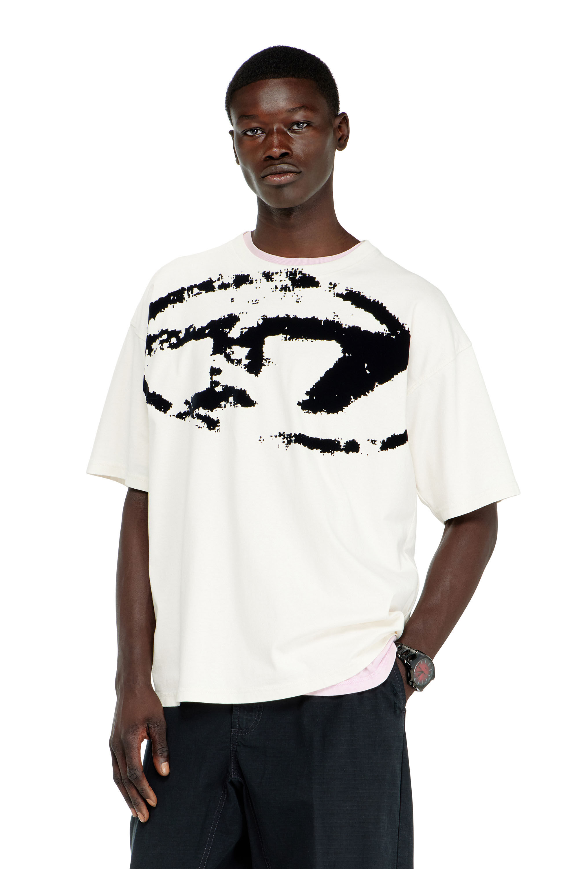 Diesel - T-BOXT-N14, T-shirt con stampa distressed floccata Uomo in Bianco - 3
