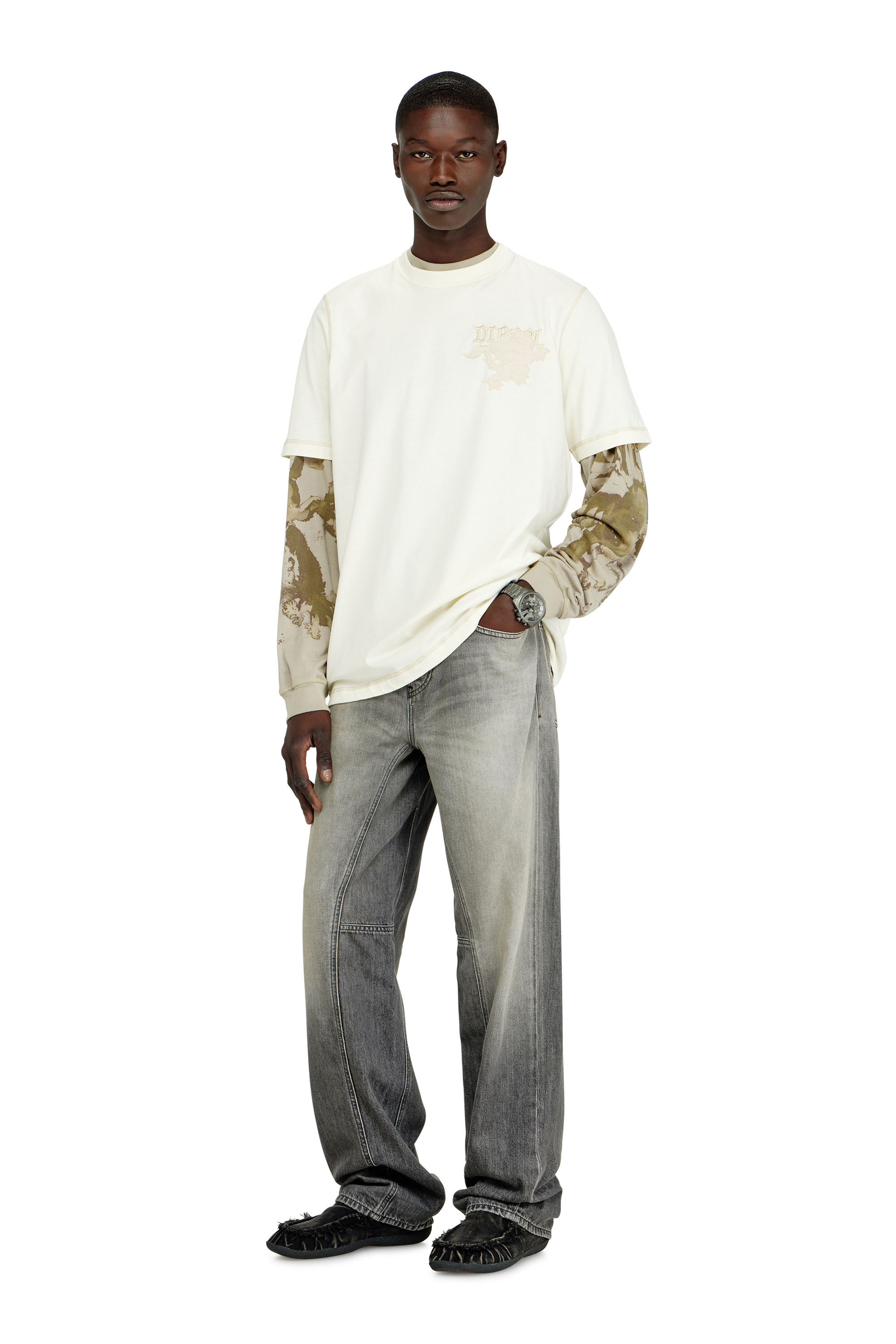 Diesel - T-ADJUST-NOTCH, Maglietta regular con patch ricamato Uomo in ToBeDefined - 1