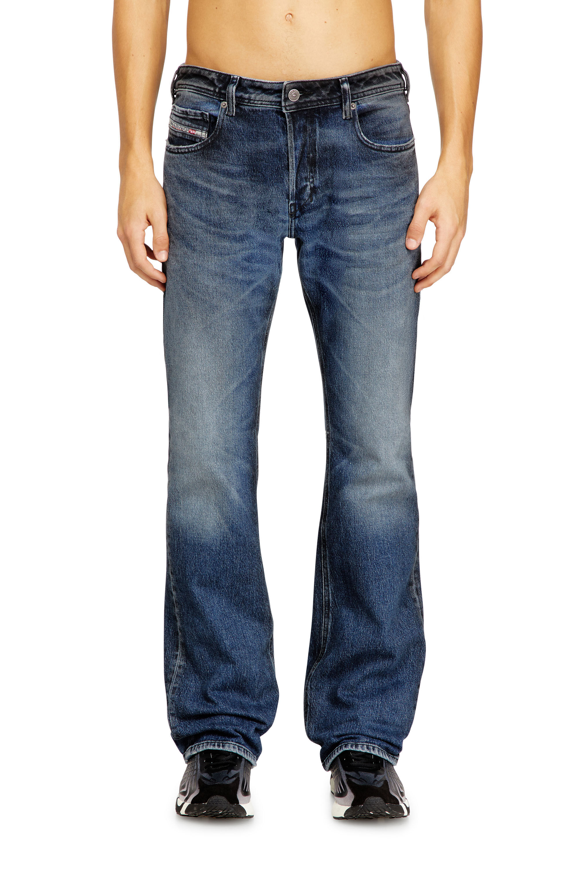 Diesel - Bootcut Jeans 2007 Zatiny 09N53 Uomo, Blu medio - Image 3