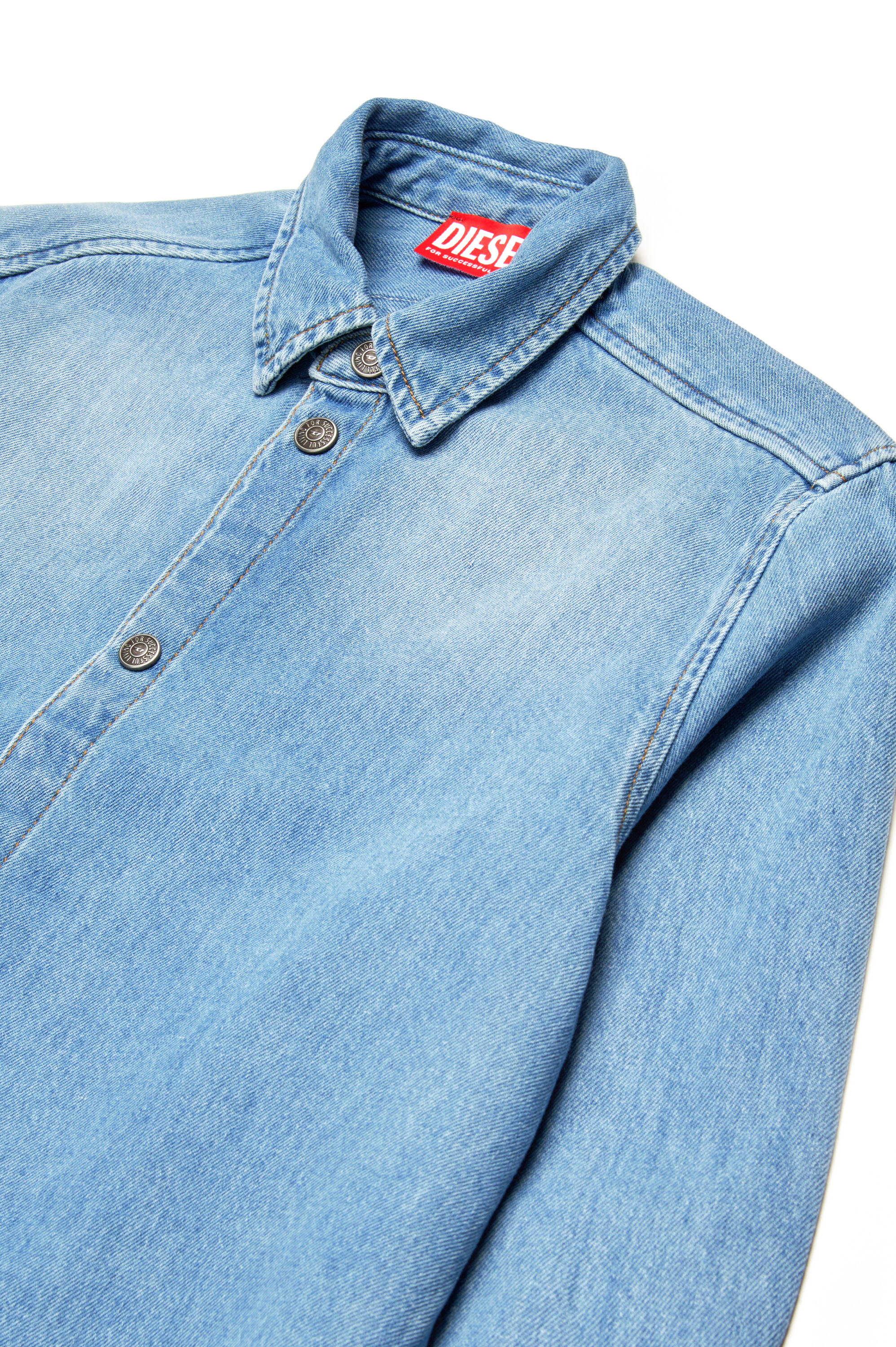 Diesel - DEBBLI, Abito chemisier in denim con logo Oval D sfrangiato Donna in Blu - 3