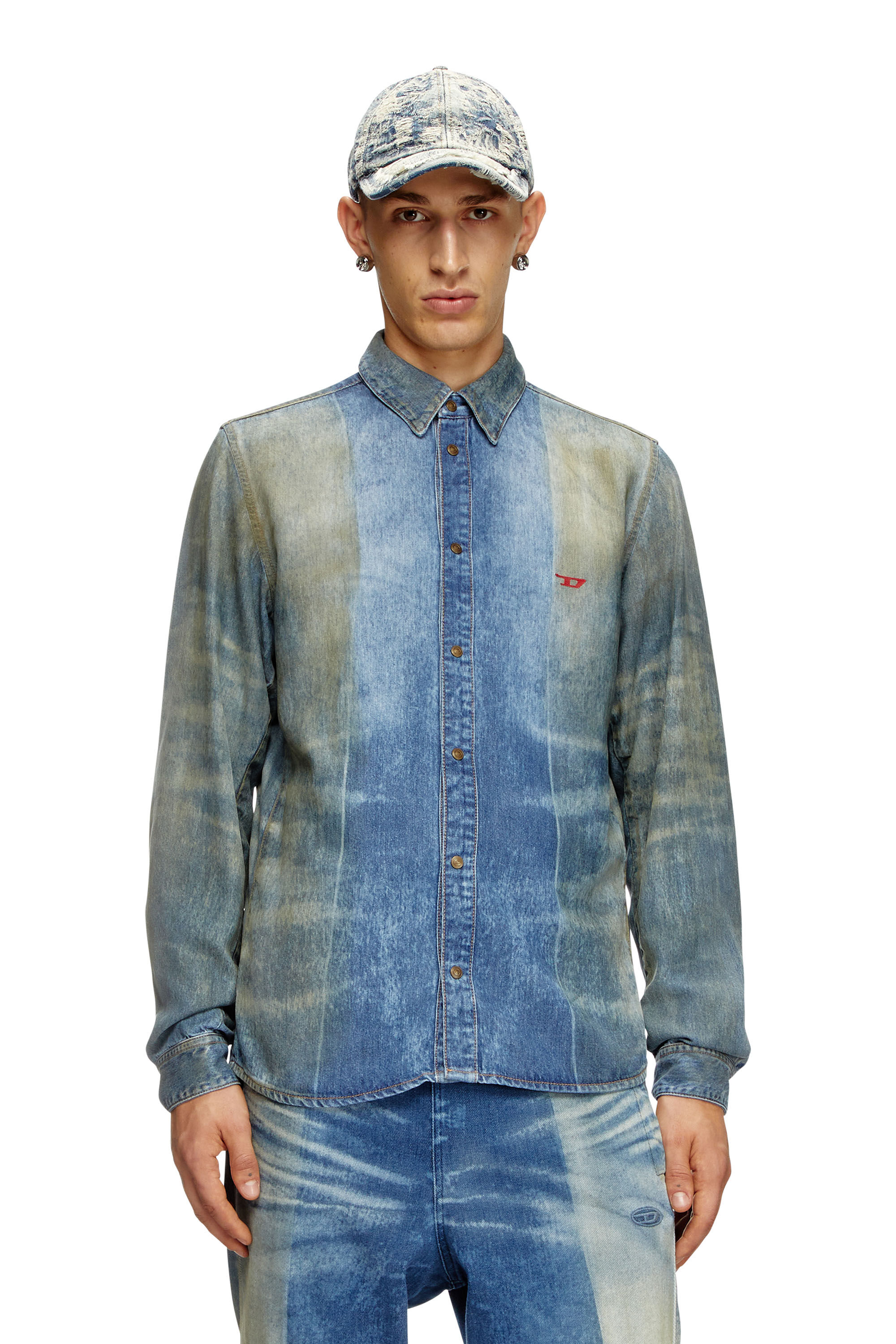 Diesel - D-FITTY-FSF, Camicia in denim con motivo solarizzato Uomo in Blu - 3