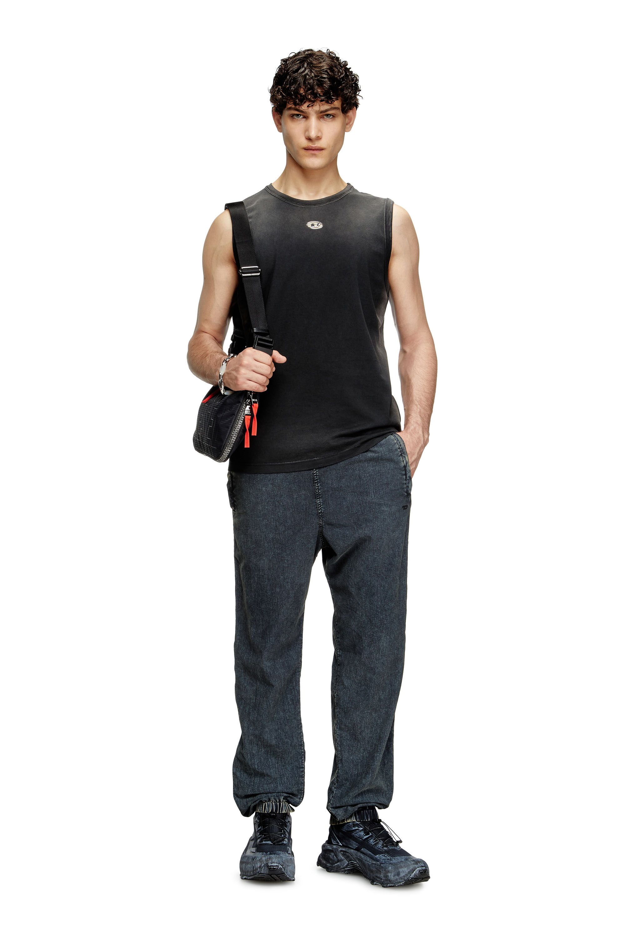 Diesel - T-BRICO-NEW, Canotta sfumata con Oval D cut-out Uomo in Nero - 1