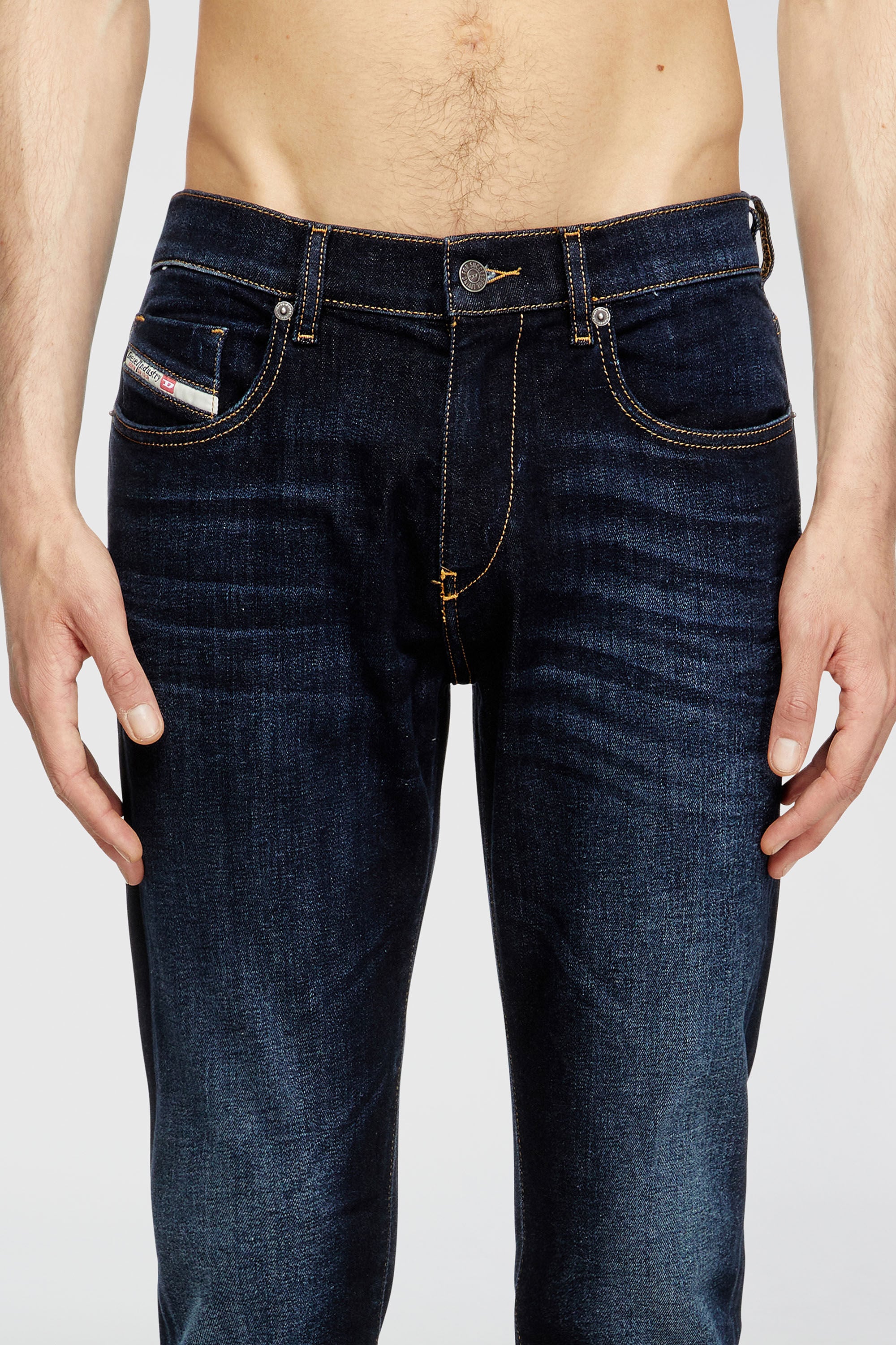Diesel - Slim Jeans 2019 D-Strukt 009ZS Uomo, Blu Scuro - Image 5