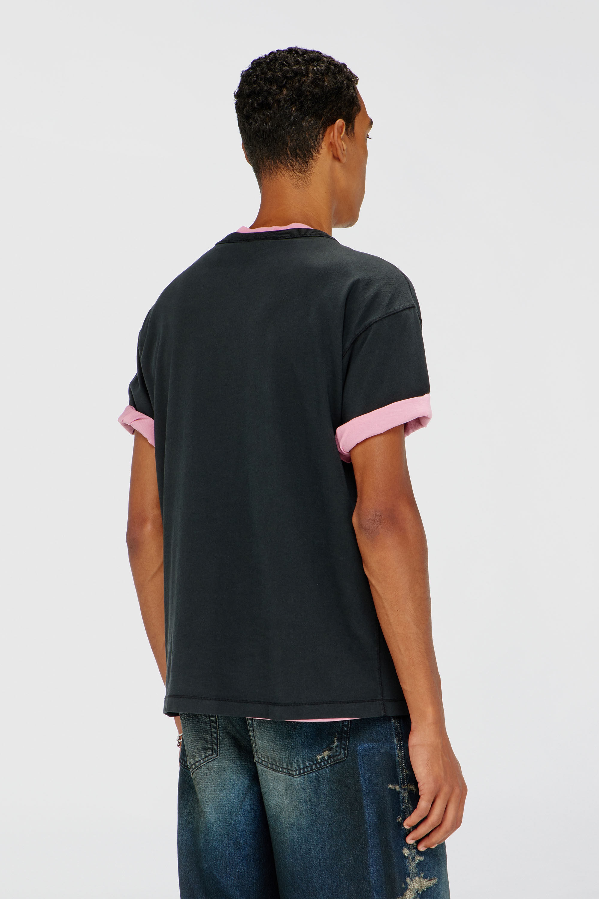 Diesel - T-NORM-IOD, T-shirt in cotone leggero con logo Oval D metallizzato Uomo in Nero - 4
