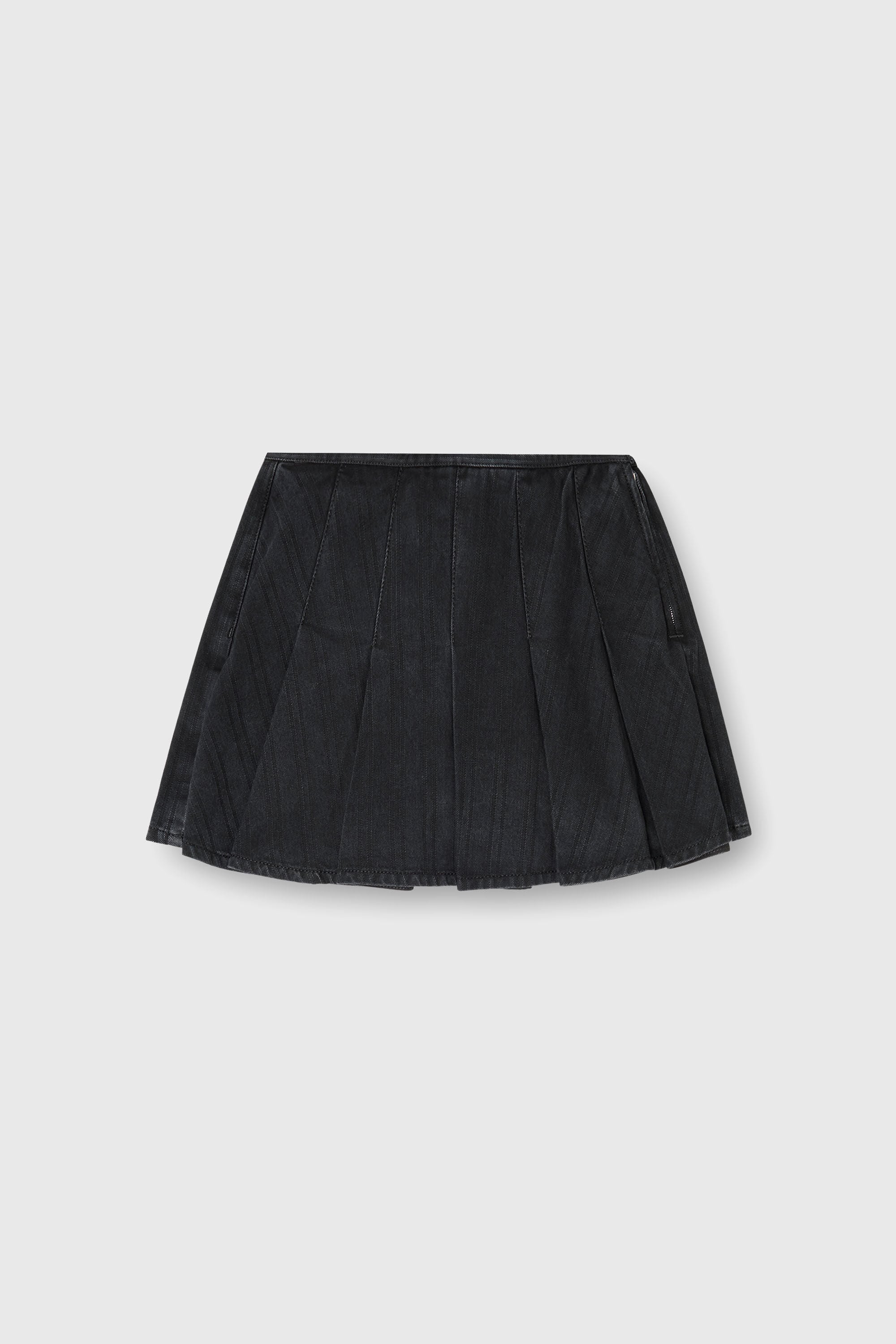 Diesel - DE-SHERO, Gonna pantalone plissettata in denim a righe Donna in Nero - 2