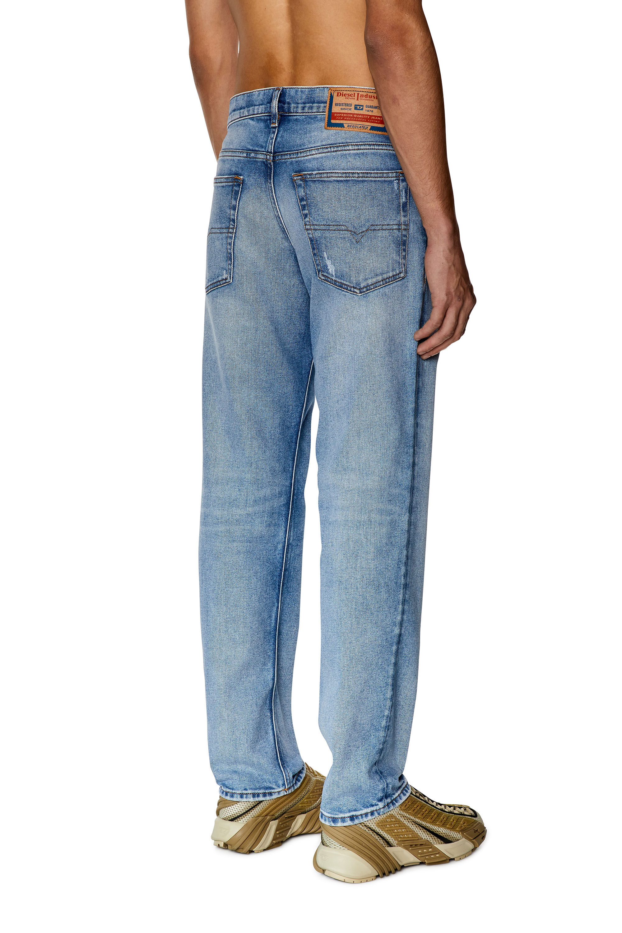 Diesel - Tapered Jeans 2023 D-Finitive 09G24, Blu Chiaro - Image 4
