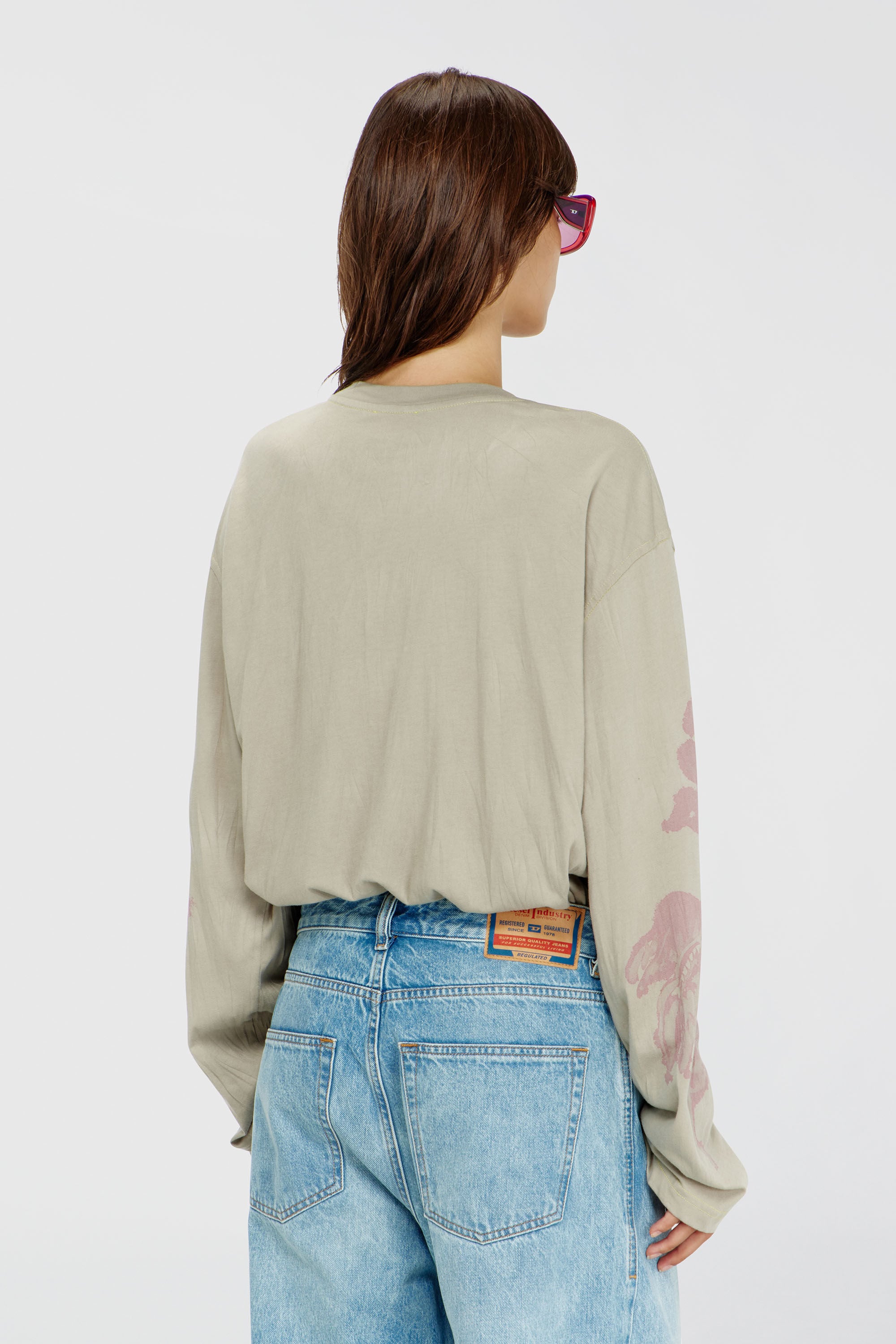 Diesel - T-HILARY-LS-AA1, T-shirt a manica lunga in cotone con stampa grafica Donna in Multicolor - 4