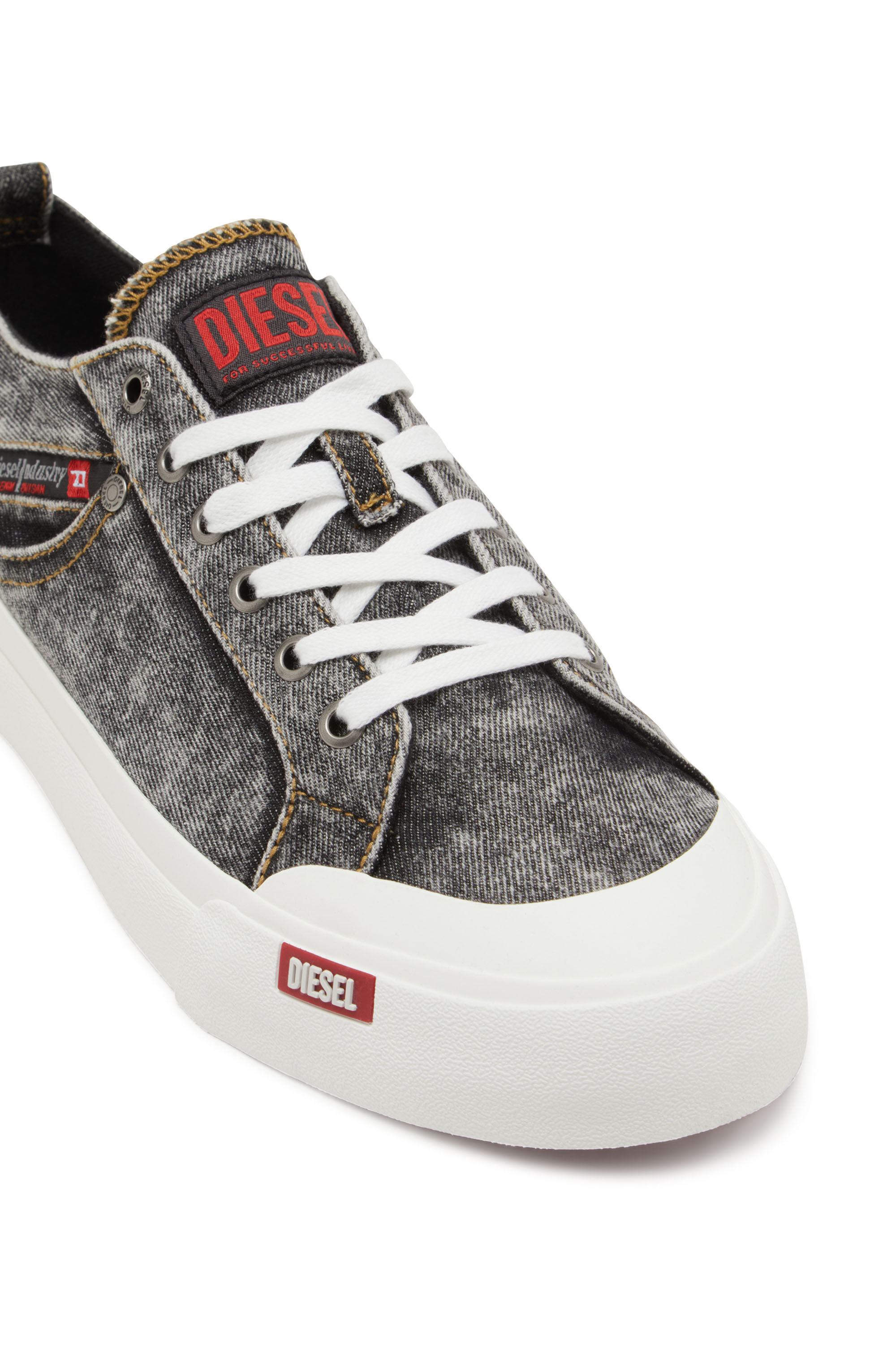 Diesel - S-ATHOS NMD LOW, S-Athos-Sneaker in denim con taschino Uomo in Nero - 5
