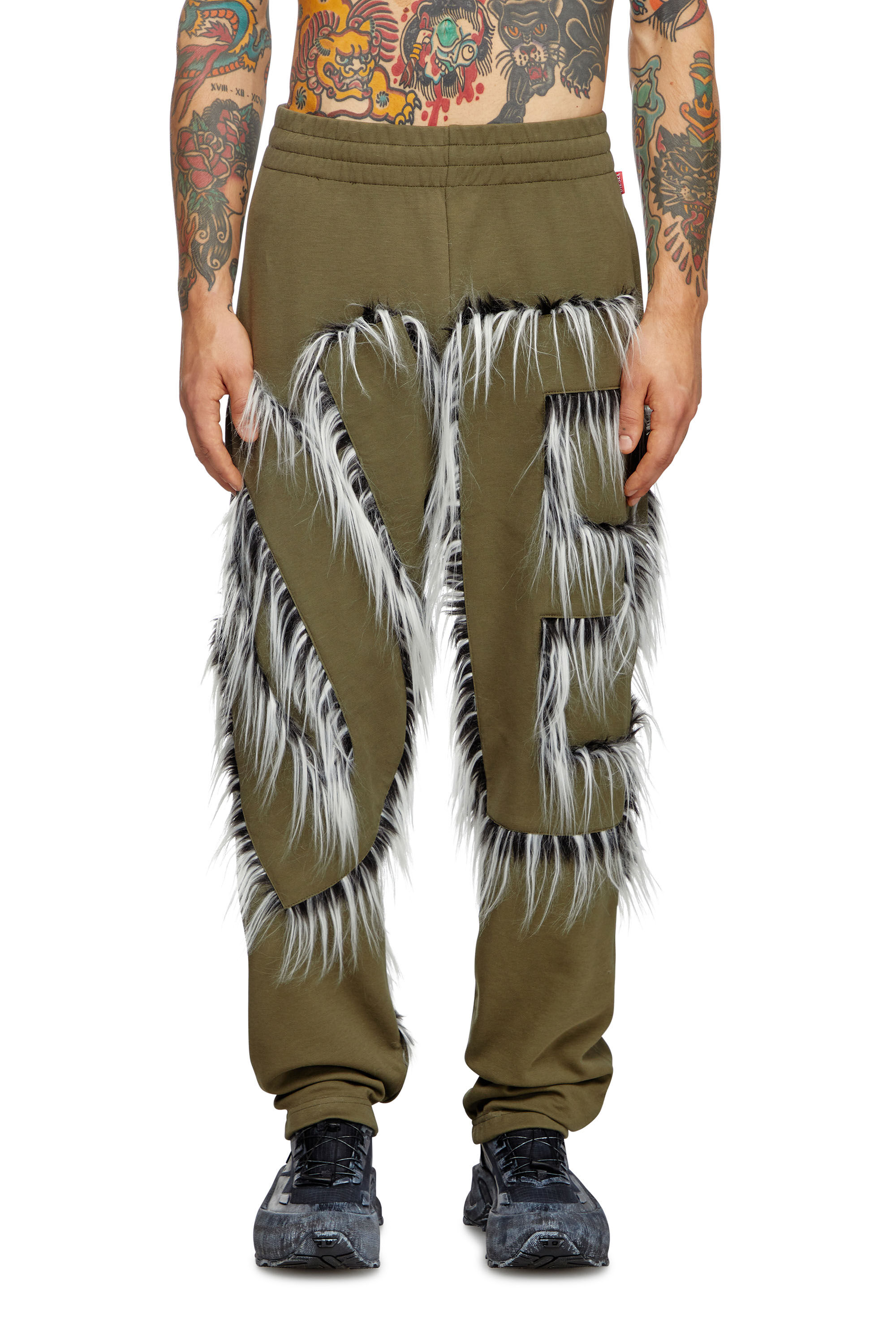 Diesel - P-BIMY-FUR, Pantaloni tuta con logo fluffy Uomo in Verde - 3