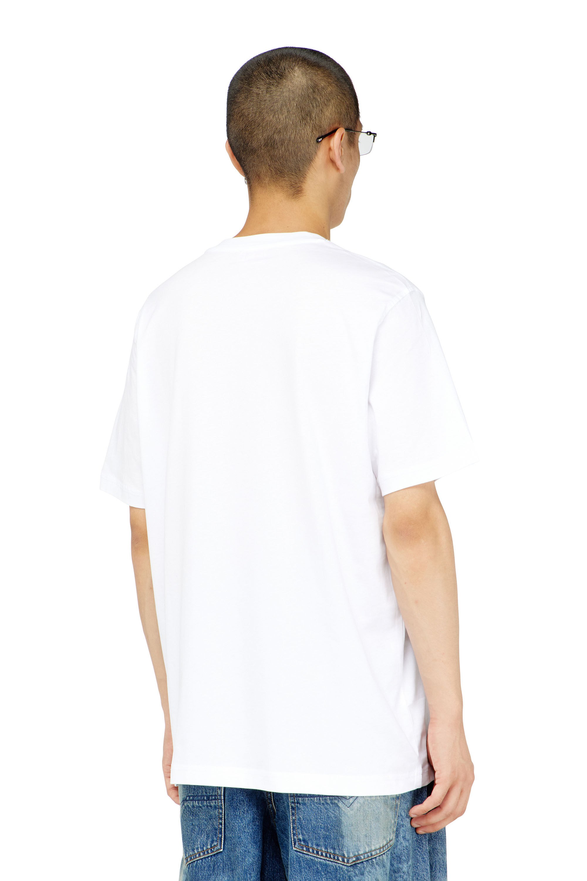 Diesel - T-ADJUST-Q7, T-shirt con logo Diesel sfumato Uomo in Bianco - 4