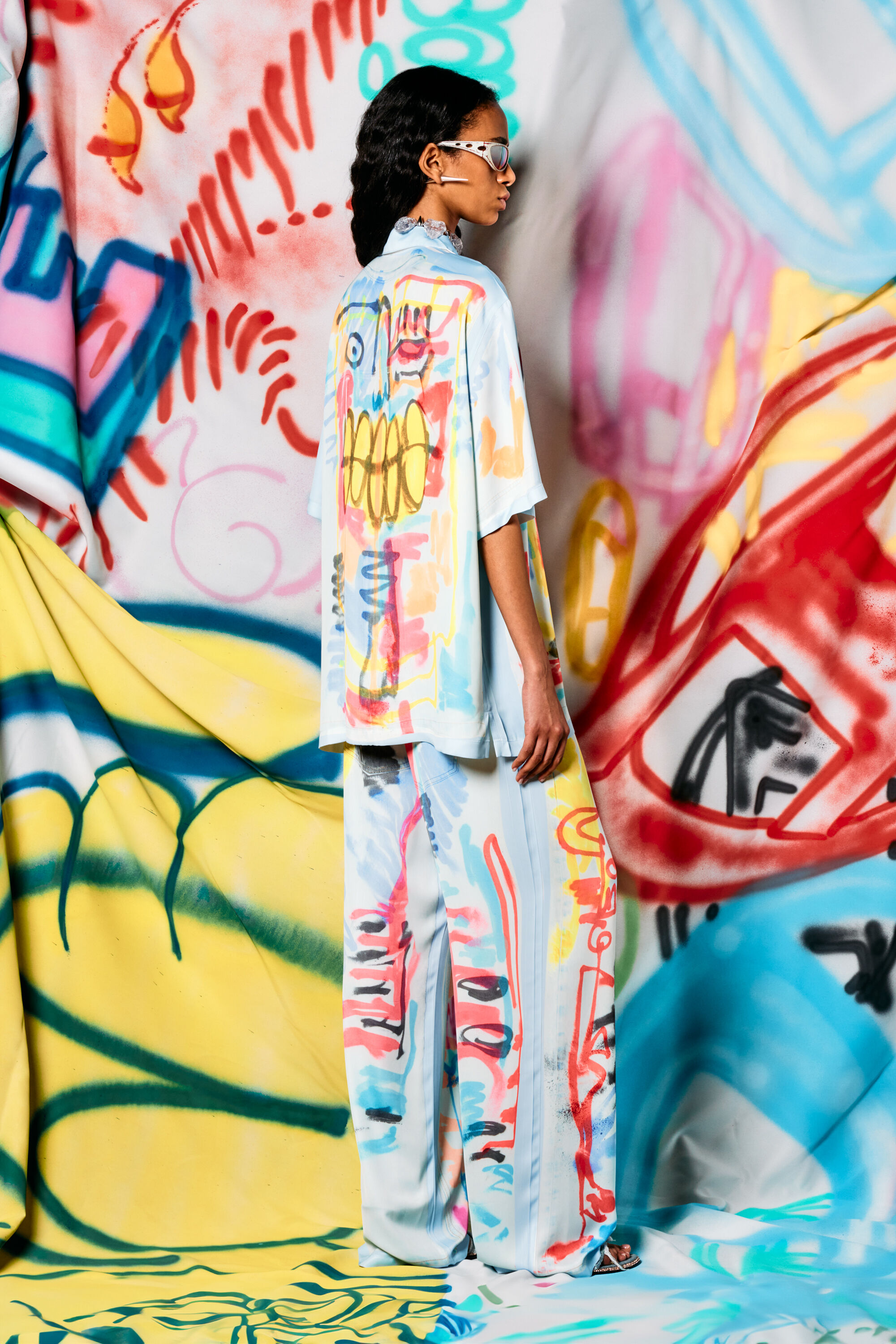 Diesel - C-PAROSHORT-GRAFFITI-AFR, Camicia bowling in raso con stampa graffiti Unisex in Blu - 5