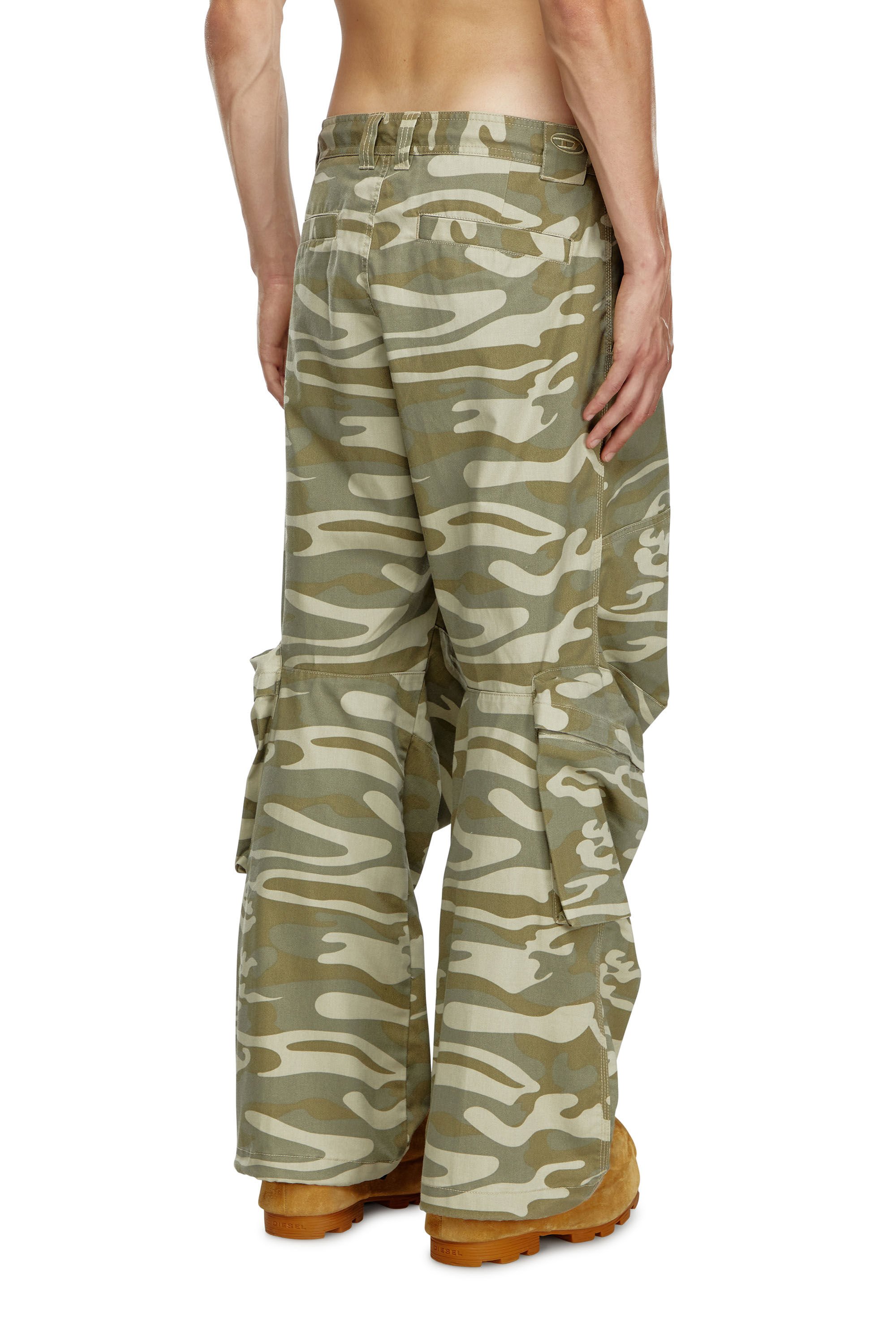 Diesel - P-ARNE-B, Man Cargo pants with camo print in Green - Image 4