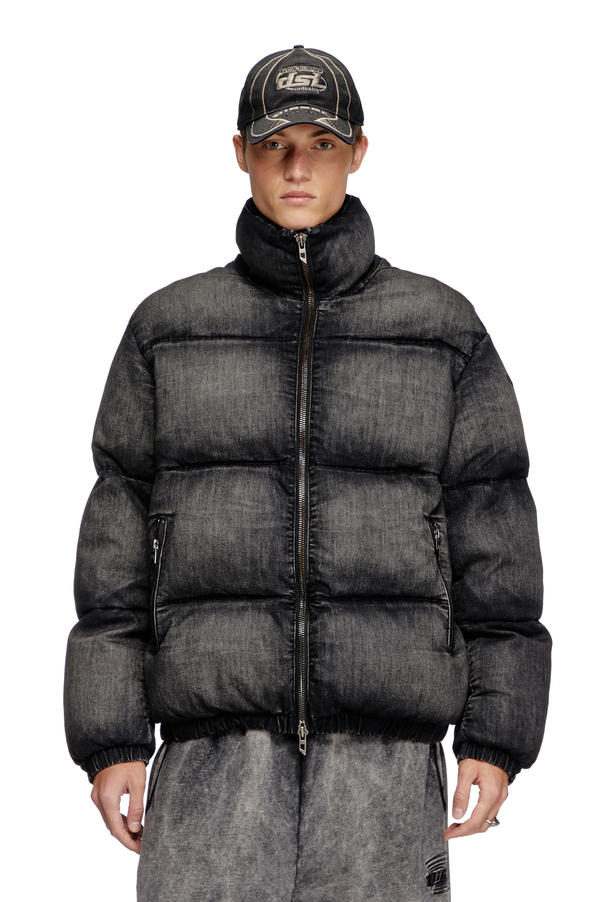 Diesel - W-MONS-A, Giacca imbottita in denim sfumato Unisex in Nero - 3