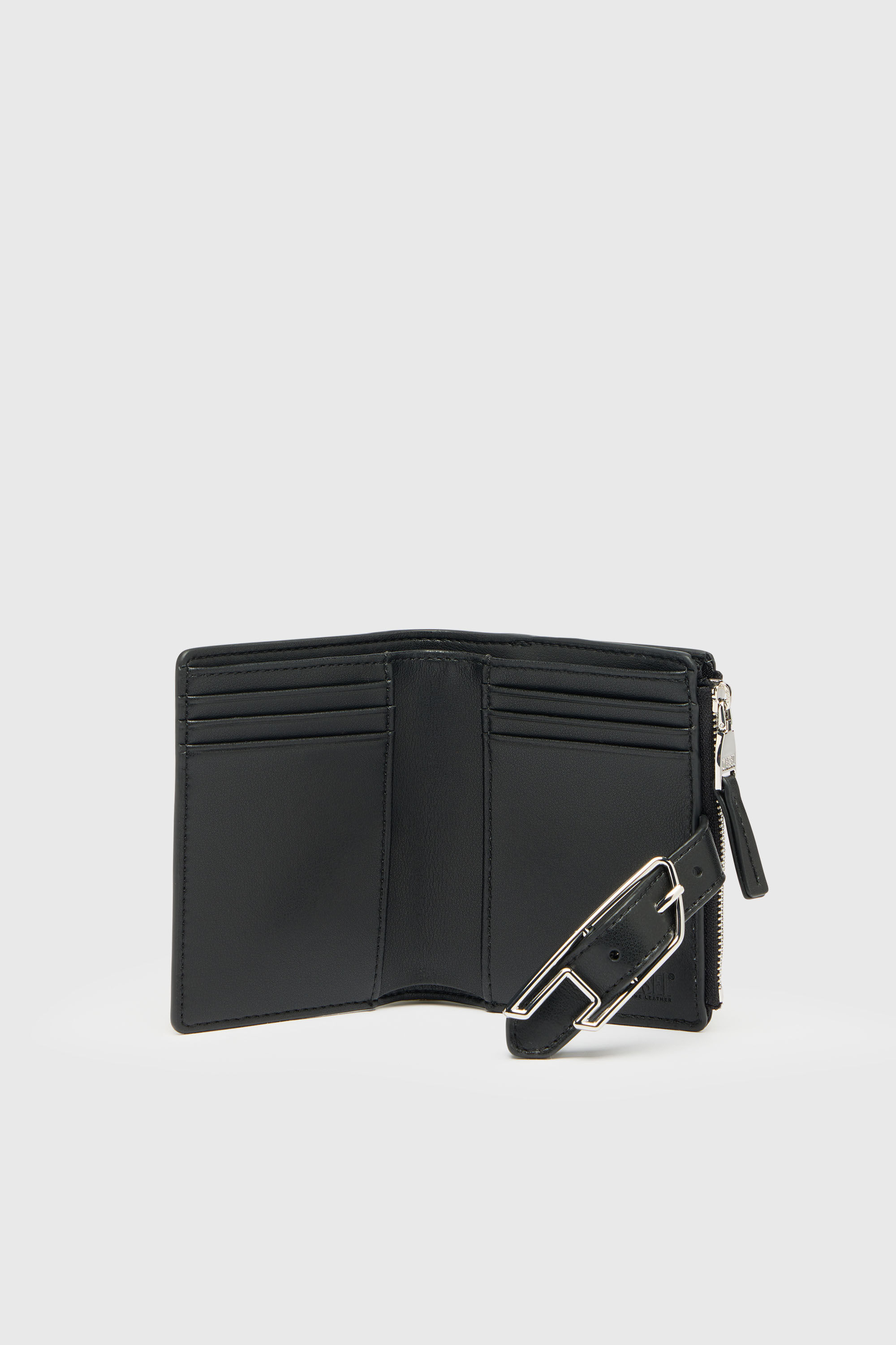 Diesel - D-LINE BI FOLD ZIP II, Portafoglio bi-fold in pelle coated con dettaglio cintura Donna in Nero - 3