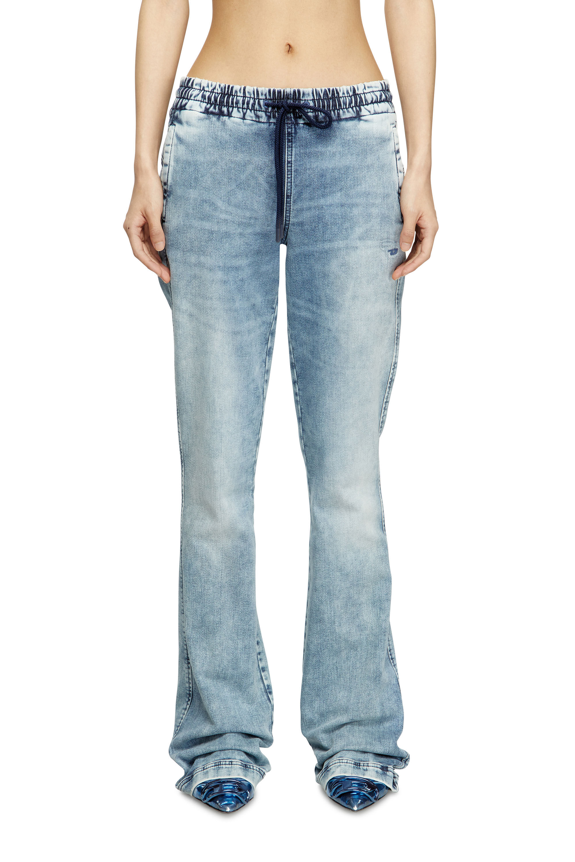 Diesel - Bootcut 2069 D-Ebbey Joggjeans® 09M32 Donna, Blu Chiaro - Image 3