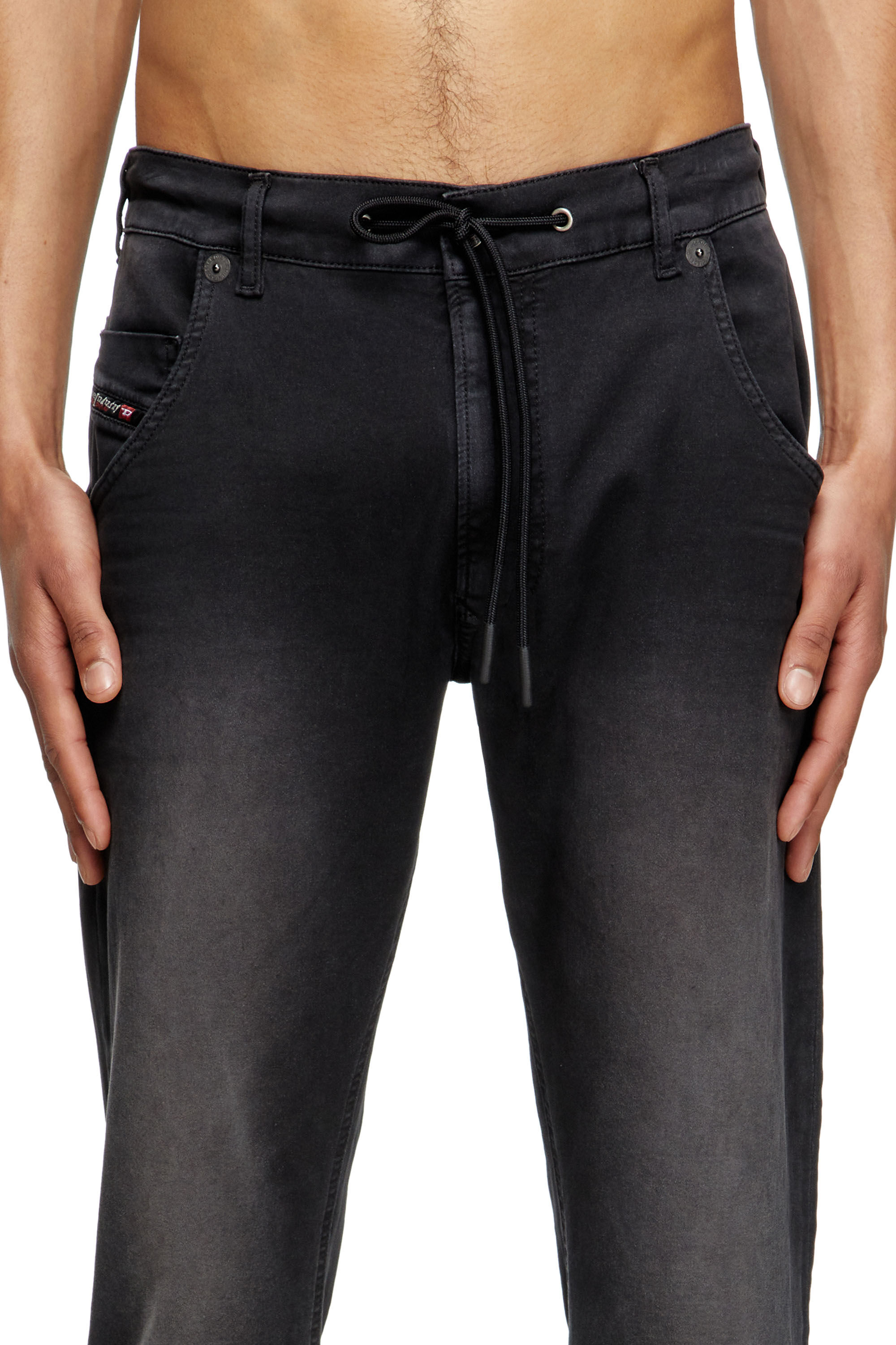 Diesel - Regular 2030 D-Krooley Joggjeans® 0670M Uomo, Nero/Grigio scuro - Image 5