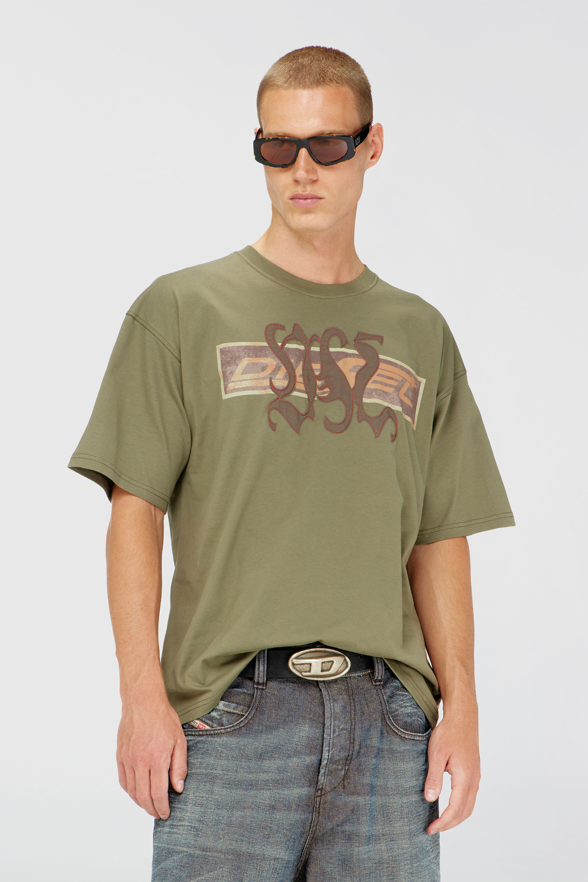 Diesel - T-BOXT-AA17, Man's T-shirt with graphic print and patches in Military Green - 3