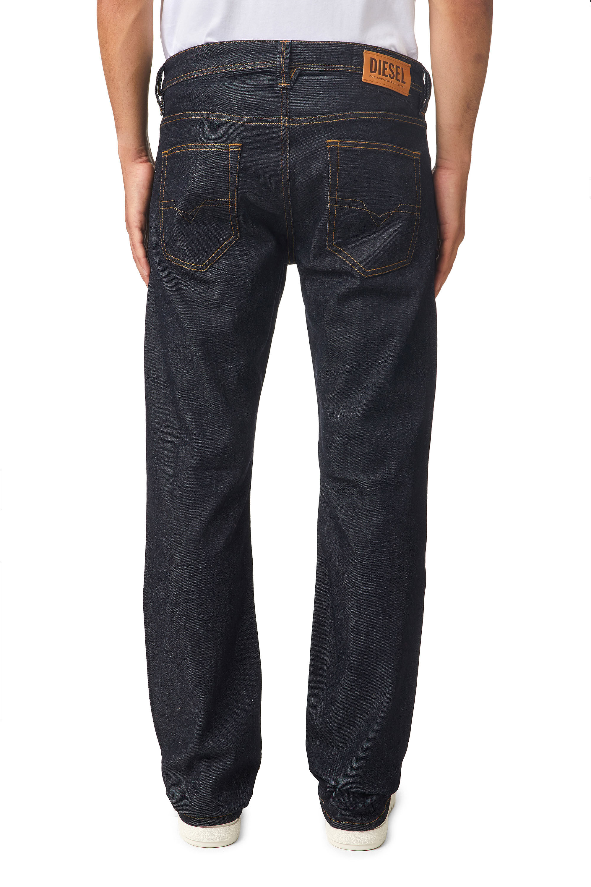 Larkee 009HF Uomo: Jeans Straight Blu scuro | Diesel