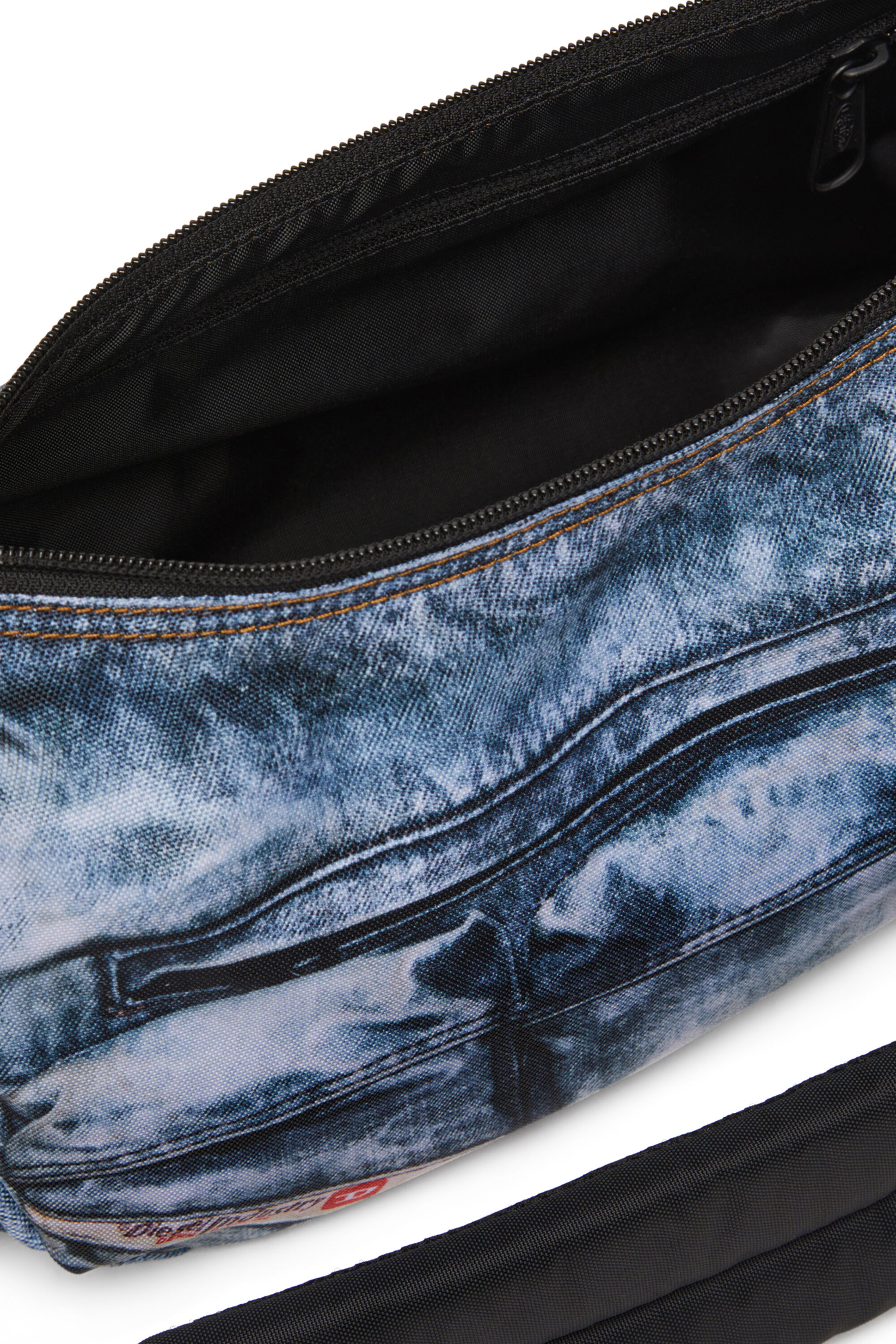 Diesel - DIESEL SHOULDER BAG, Borsa multitasche in denim trompe l'oeil Unisex in Blu - 4