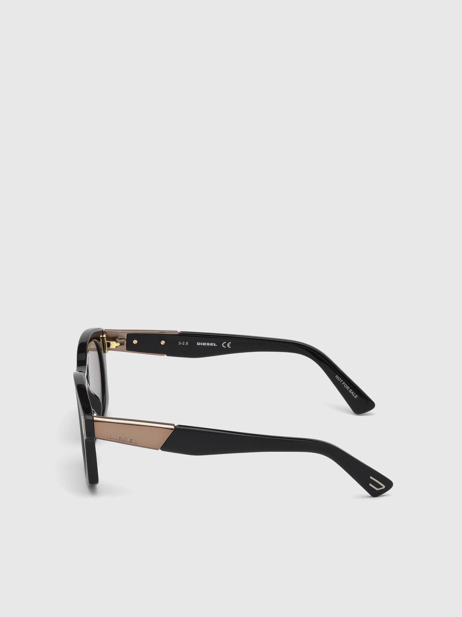 DL0226, Nero
