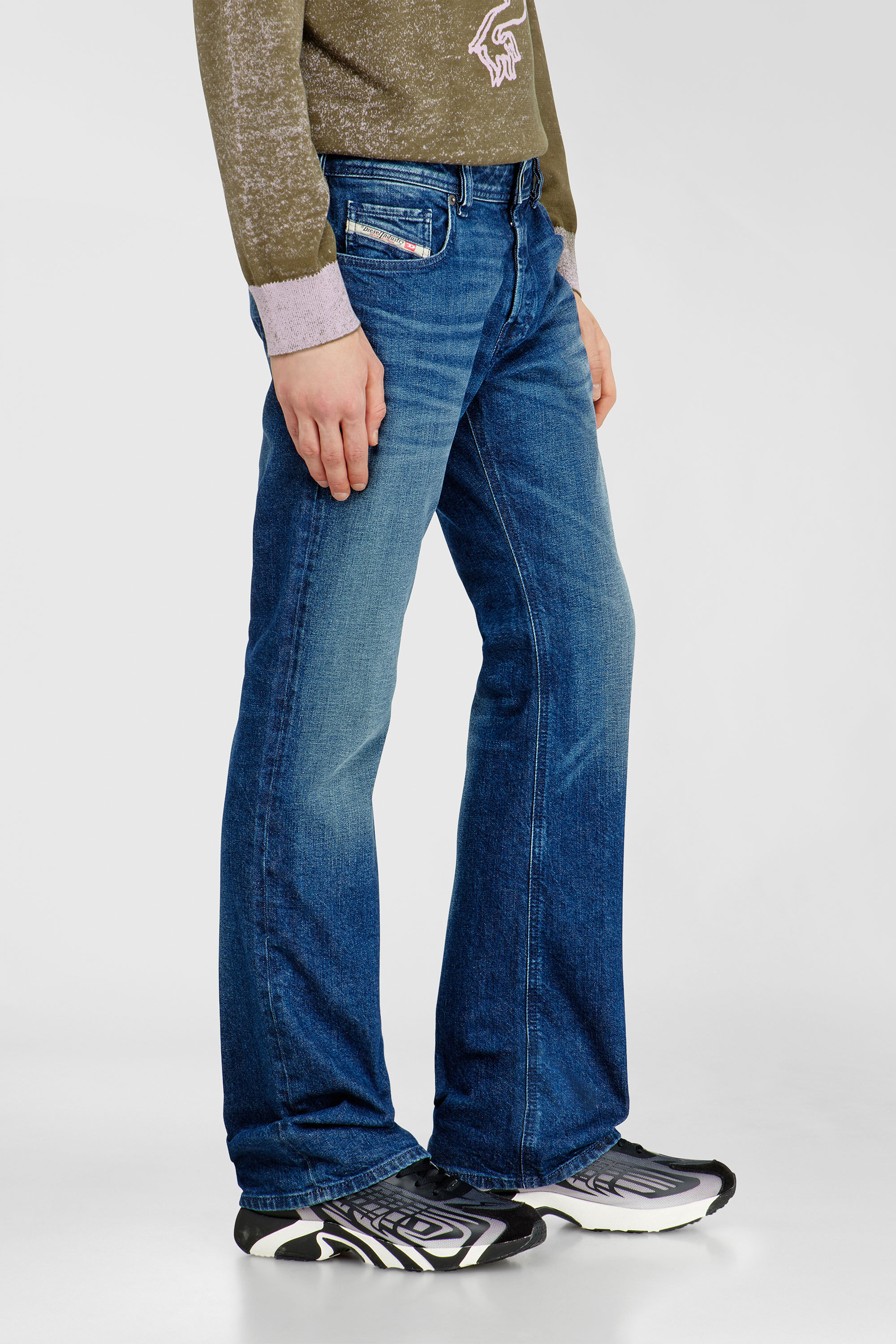 Diesel - Bootcut Jeans 2007 Zatiny 09L51 Uomo, Blu Scuro - Image 7