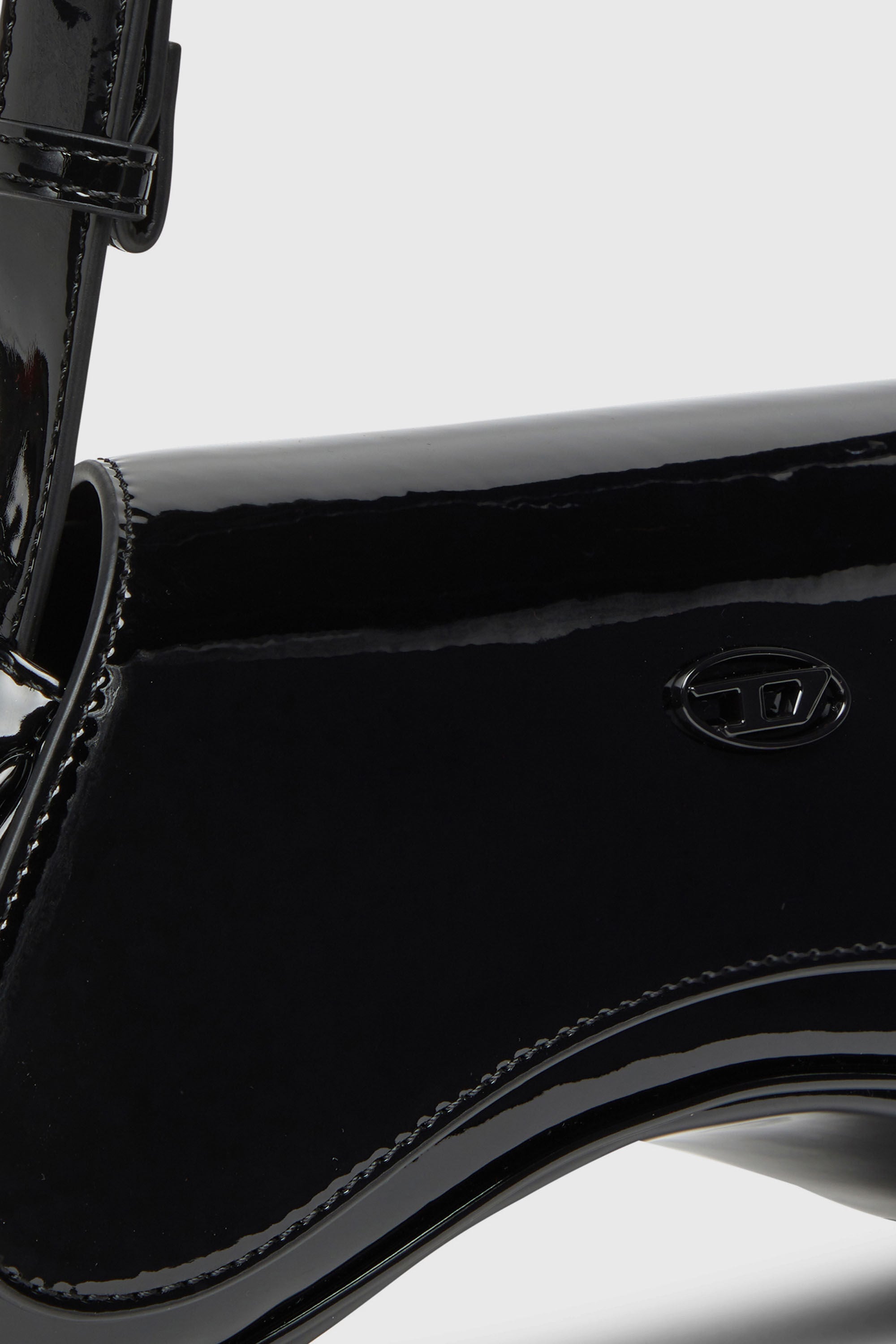 Diesel - PLAY CROSSBODY, Play-Borsa crossbody lucida Donna in Nero - 6