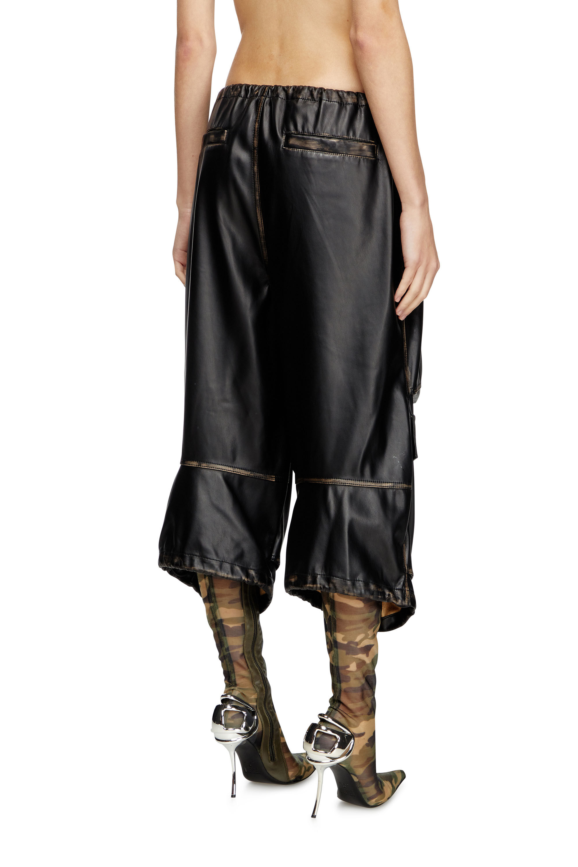 Women's Pleather cargo Bermuda pants | Black | Diesel
