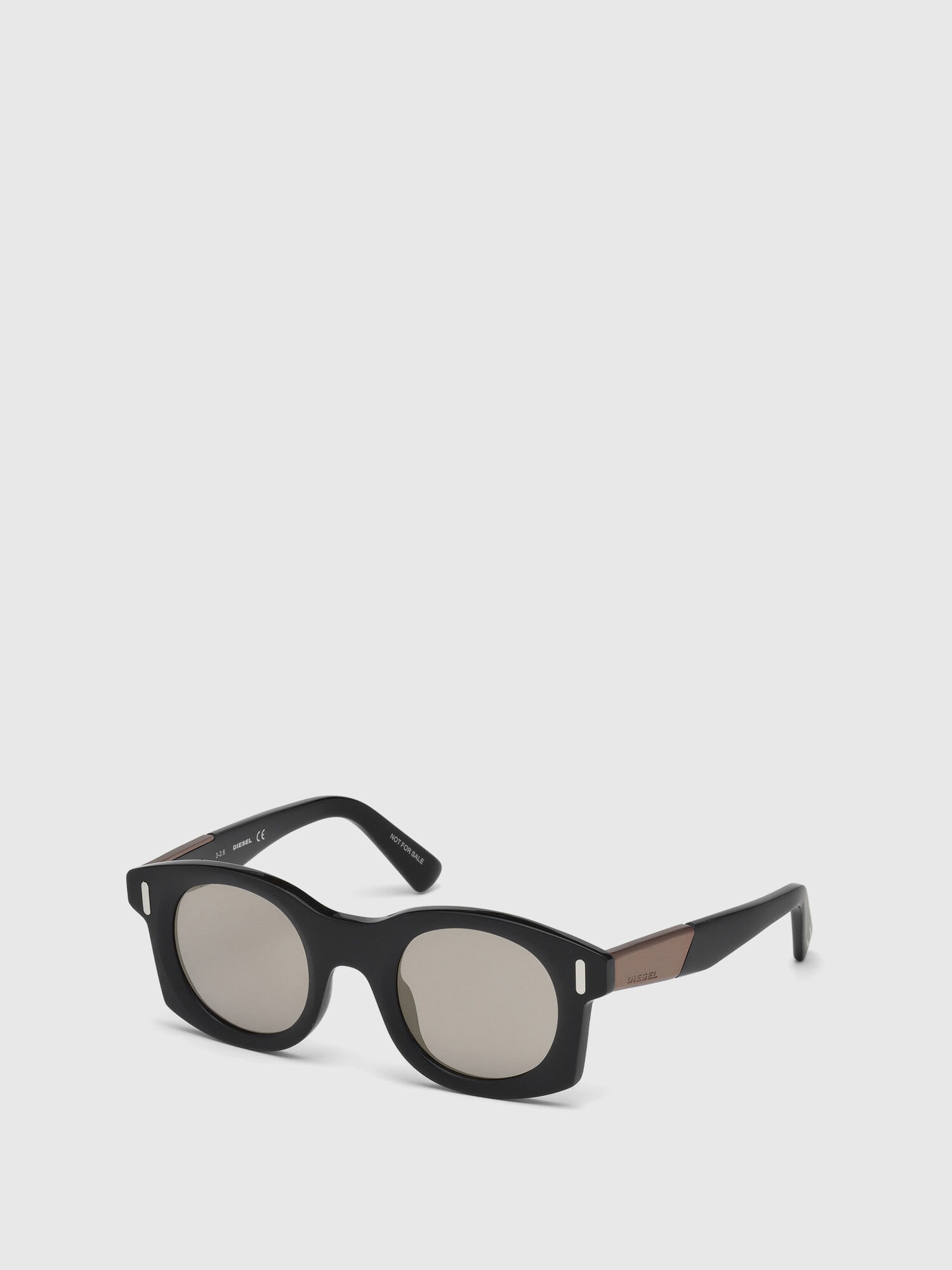 DL0226, Nero