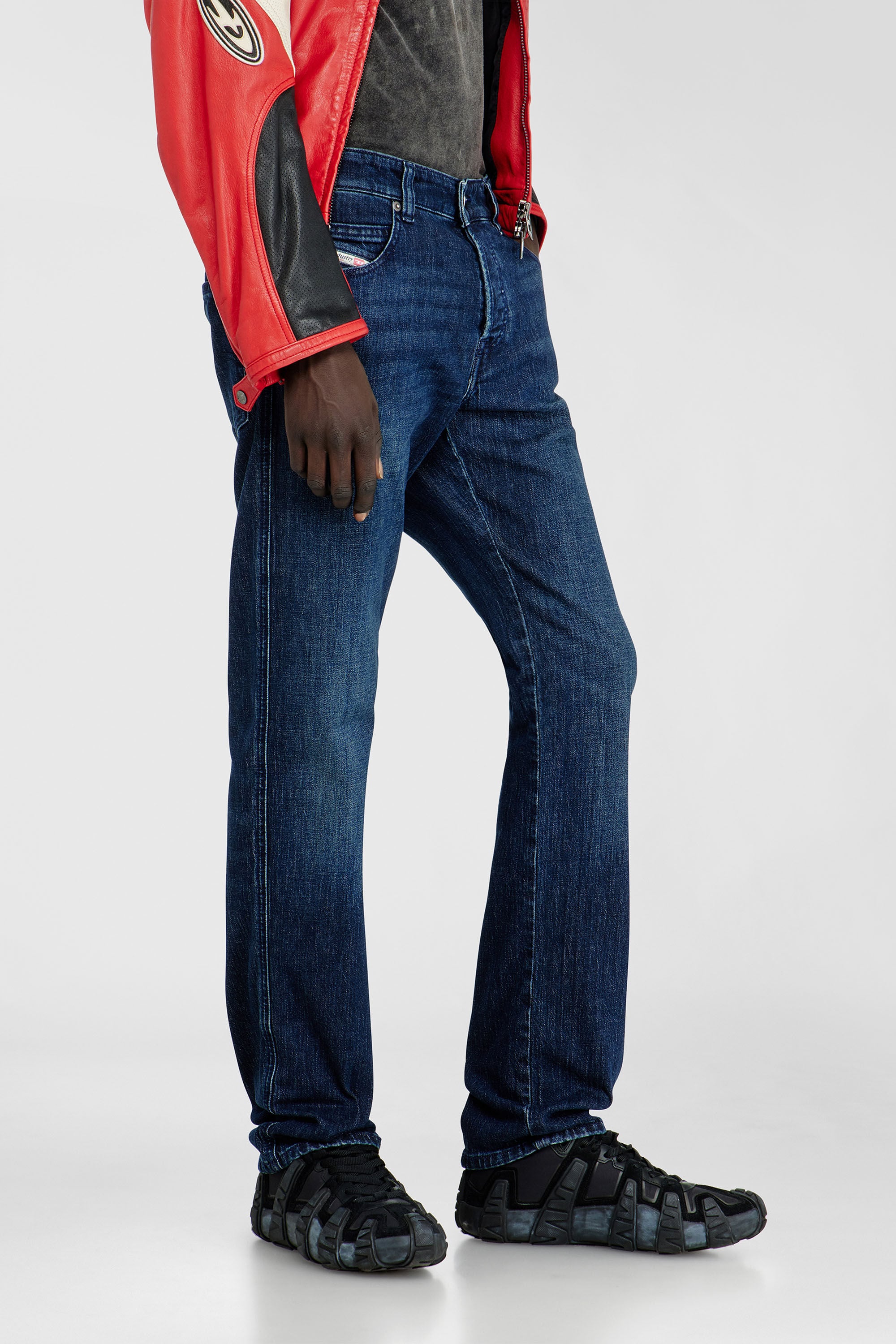Diesel - Slim Jeans 1993 D-Vyl 0DBED Uomo, Blu Scuro - Image 7