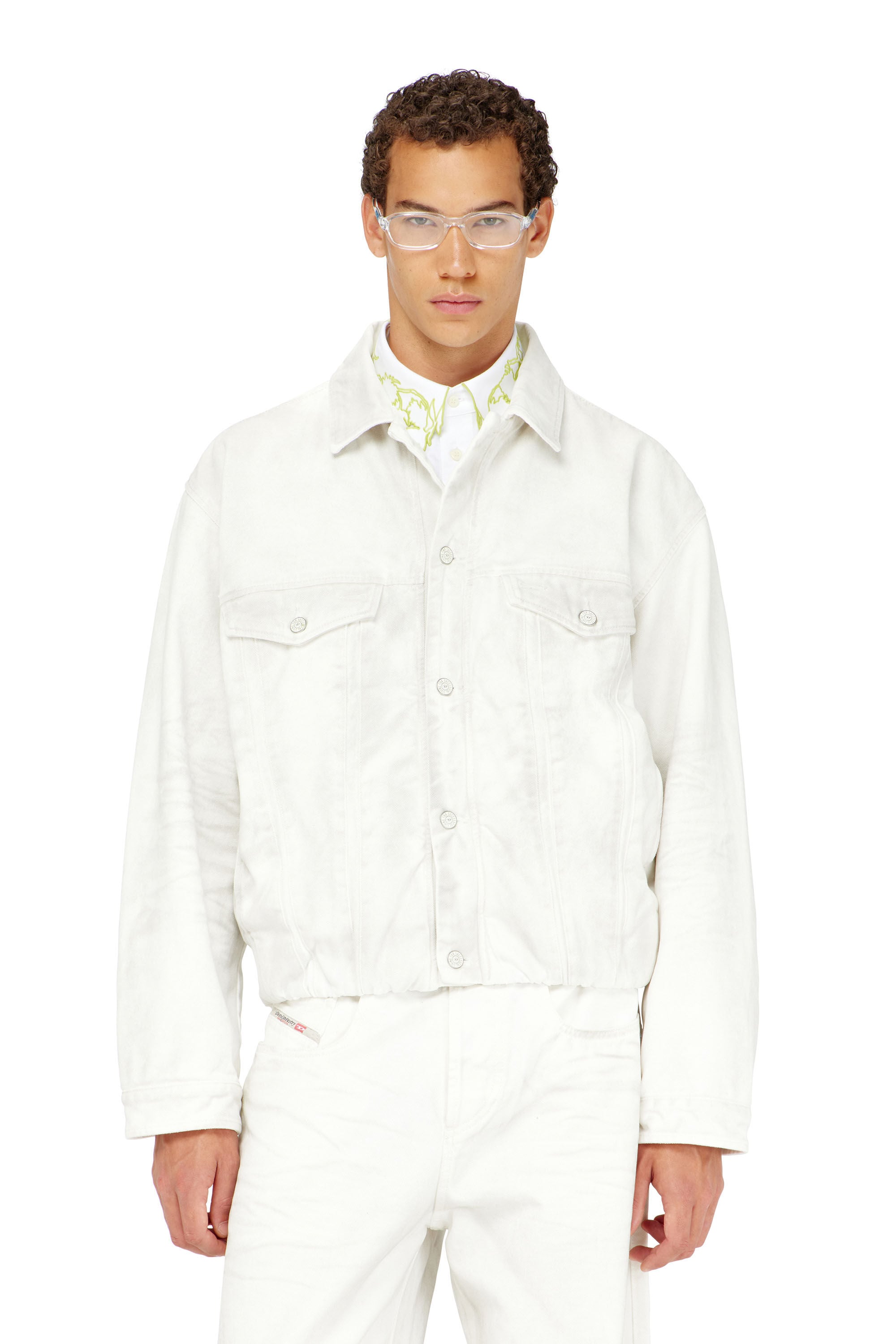 Diesel - D-MORVI-FSJ1, Giacca trucker elasticizzata in denim Uomo in Bianco - 2
