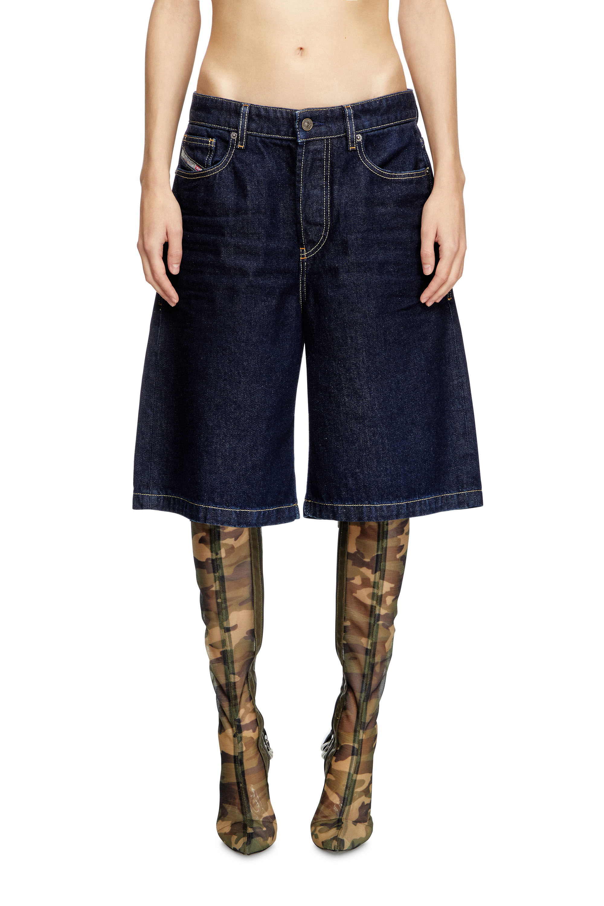 Diesel - DE-SIRE-SHORT, Short in denim clean-wash Donna in Blu - 3