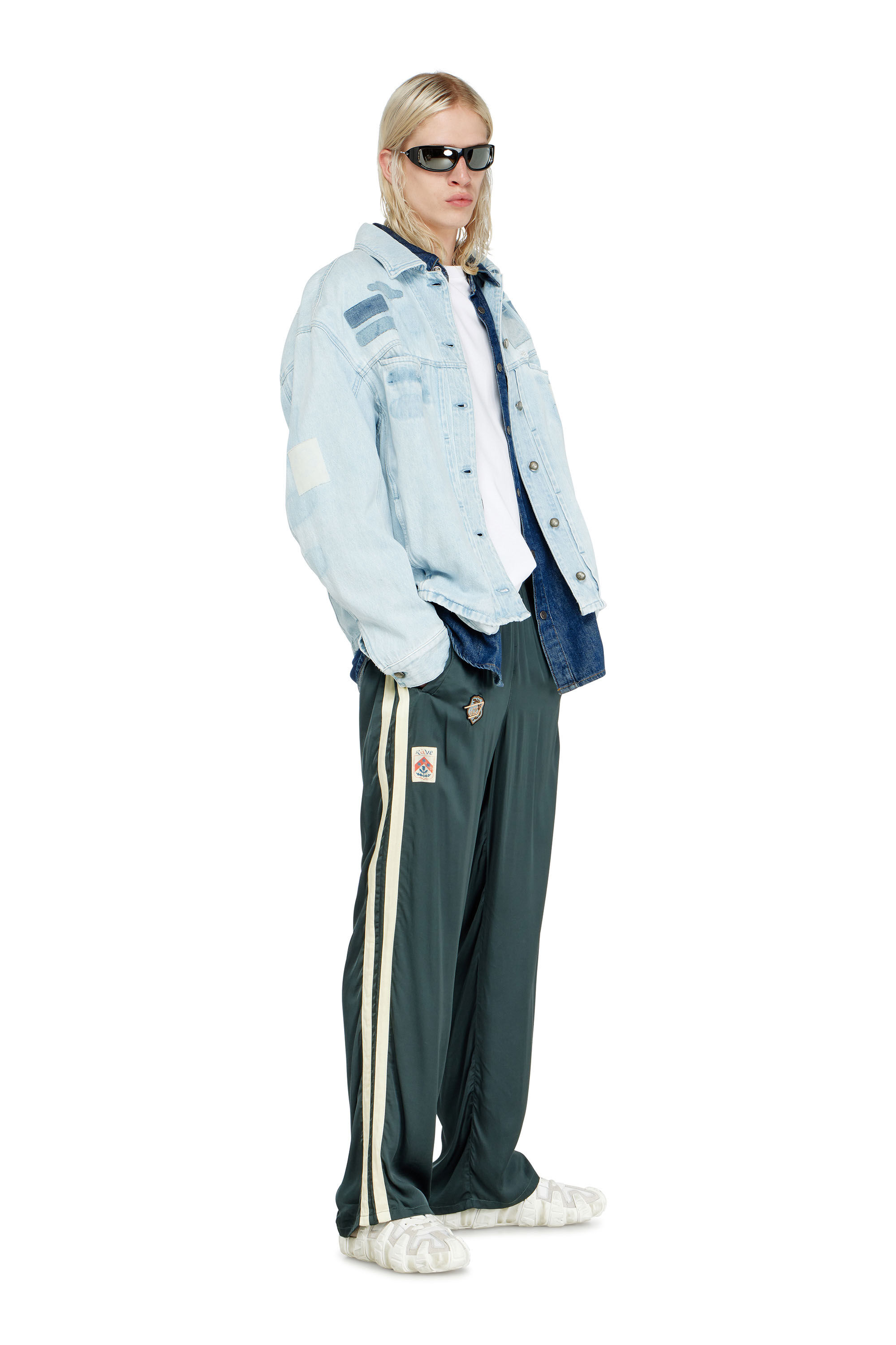 Diesel - P-ANNU, Pantaloni da tuta in raso con patch Uomo in ToBeDefined - 1