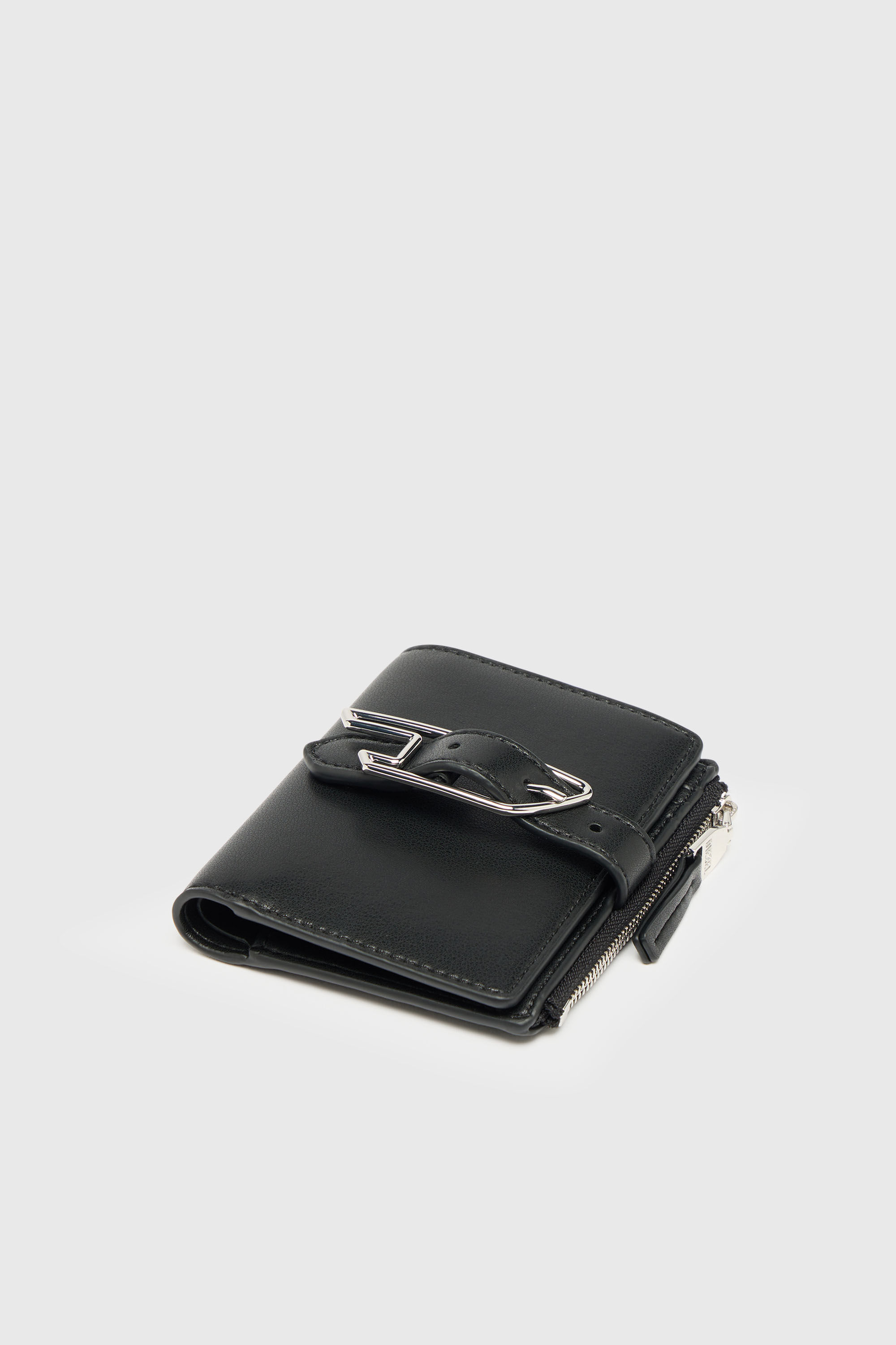 Diesel - D-LINE BI FOLD ZIP II, Portafoglio bi-fold in pelle coated con dettaglio cintura Donna in Nero - 4