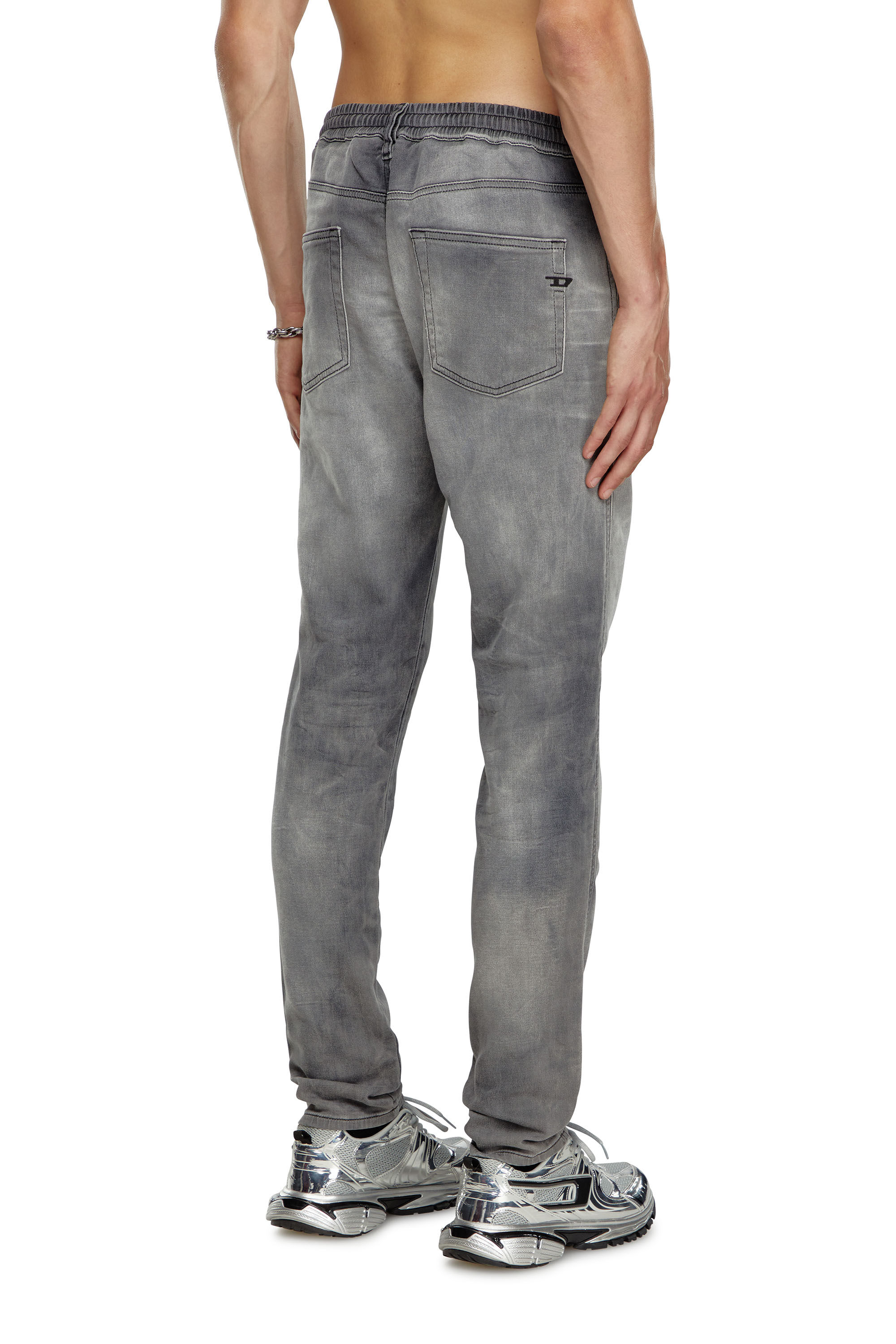 Diesel - Slim 2060 D-Strukt Joggjeans® 068LR Uomo, Grigio scuro - Image 4