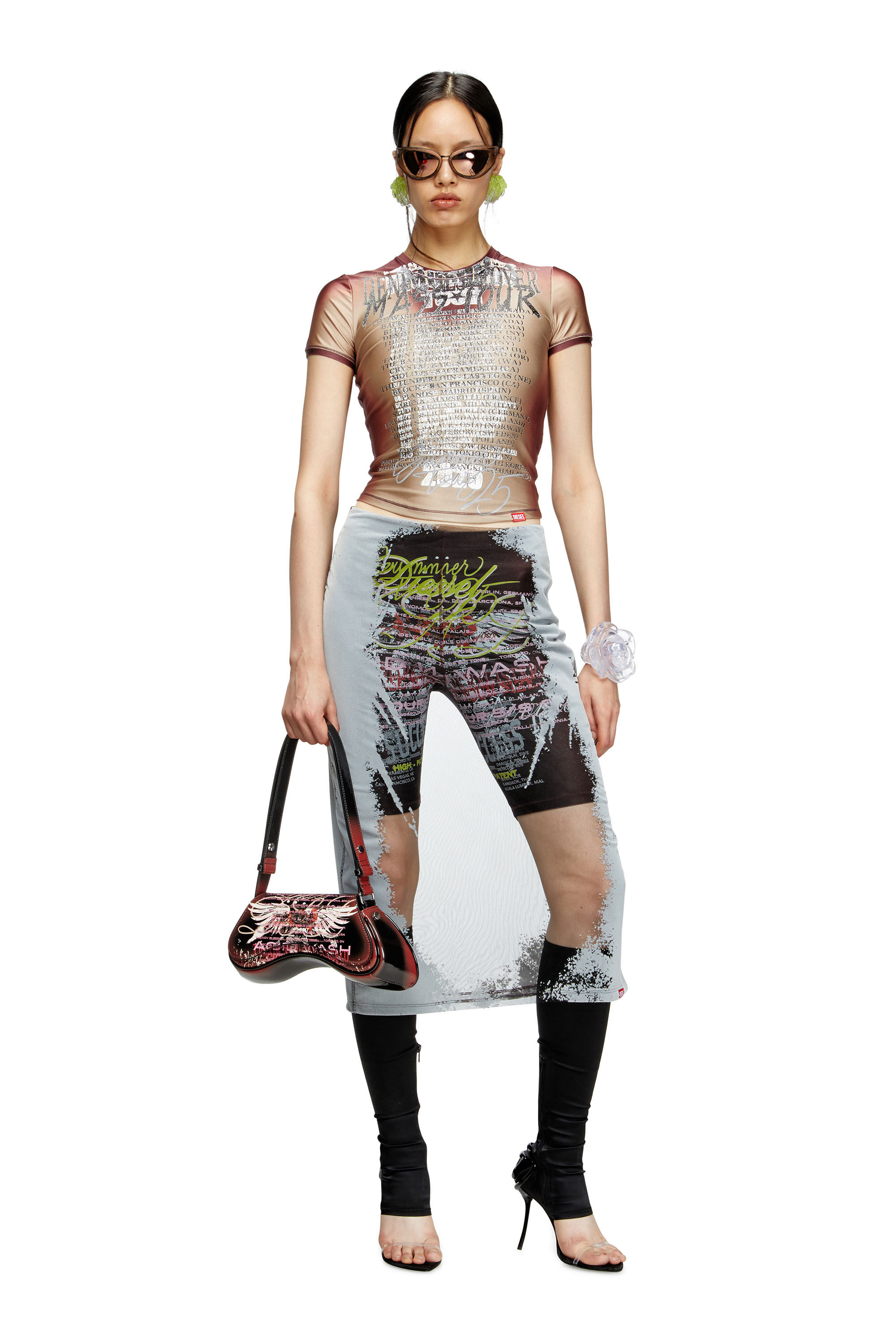 Diesel - T-KALYC, Top a maniche corte con stampa DJ Donna in Marrone - 1