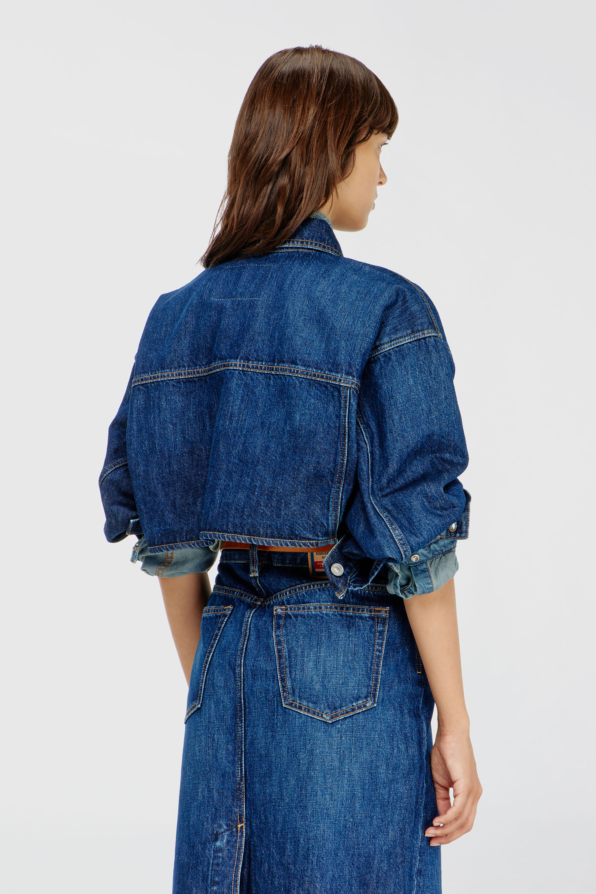 Diesel - DE-MALLEY, Giacca trucker in denim cropped oversize Donna in Blu - 4