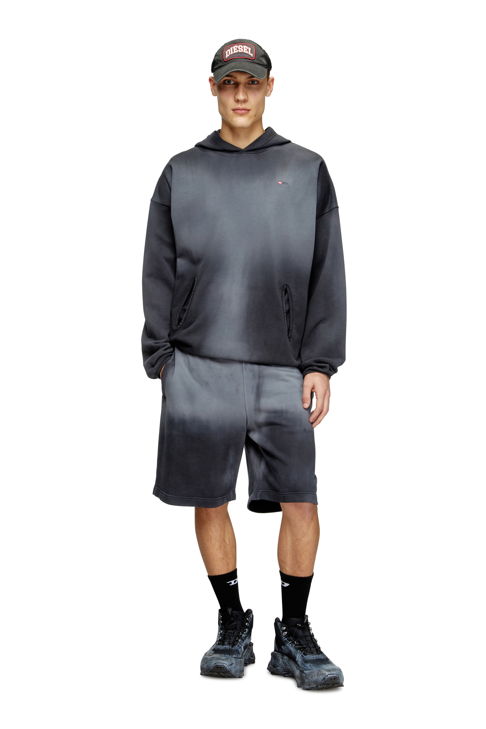 Diesel - S-EE-T1, Hoodie sfumato con micro logo Uomo in Nero - 1