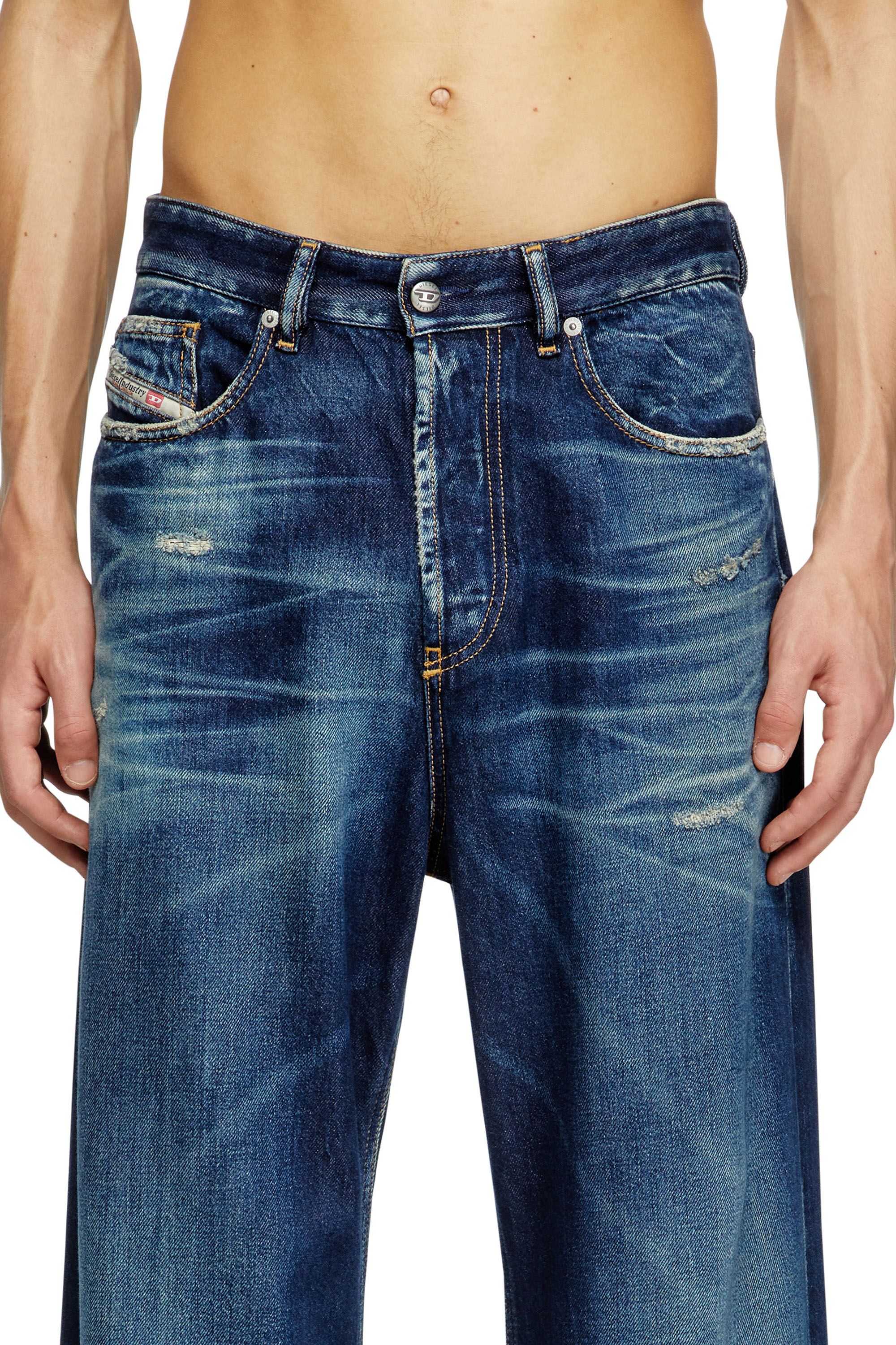 Diesel - Relaxed Jeans D-Rise 09M06 Uomo, Blu Scuro - Image 5