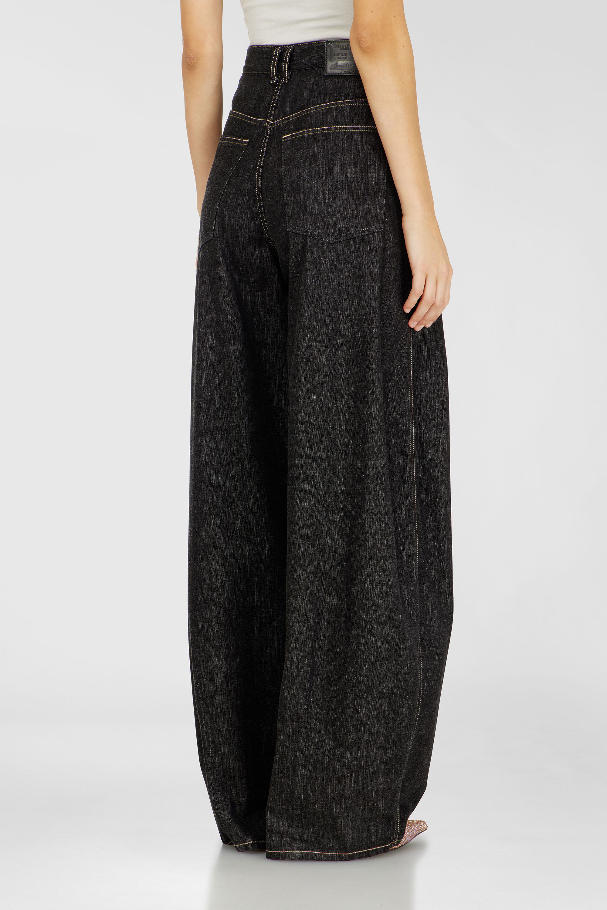 Diesel - Relaxed Jeans 1987 D-Khelz 09R42 Donna, Nero/Grigio scuro - Image 5