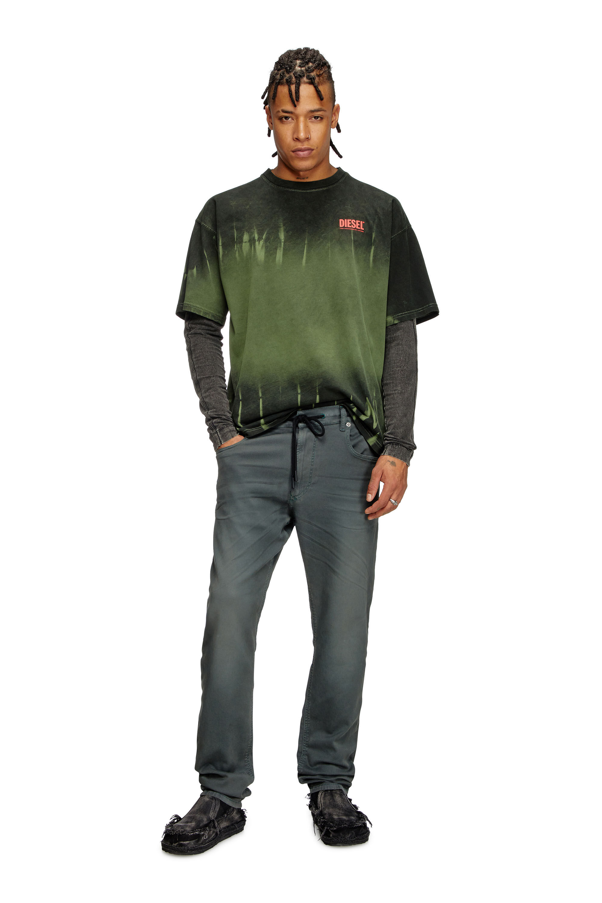 Diesel - Regular 2030 D-Krooley Joggjeans® 0670M Uomo, Grigio - Image 1