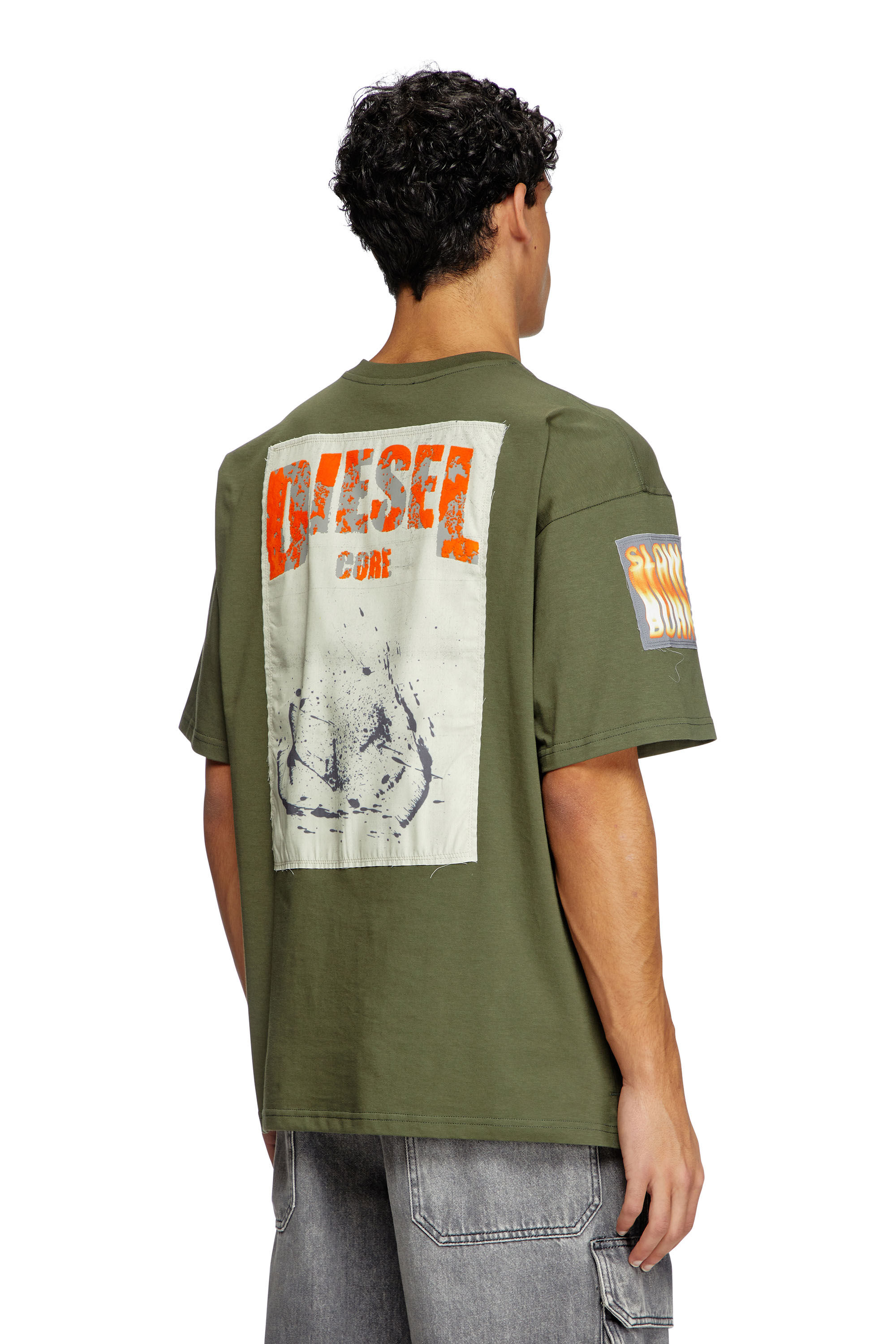 Diesel - T-BOXT-SLITS-R8, T-shirt con dettaglio patch Uomo in Verde - 4