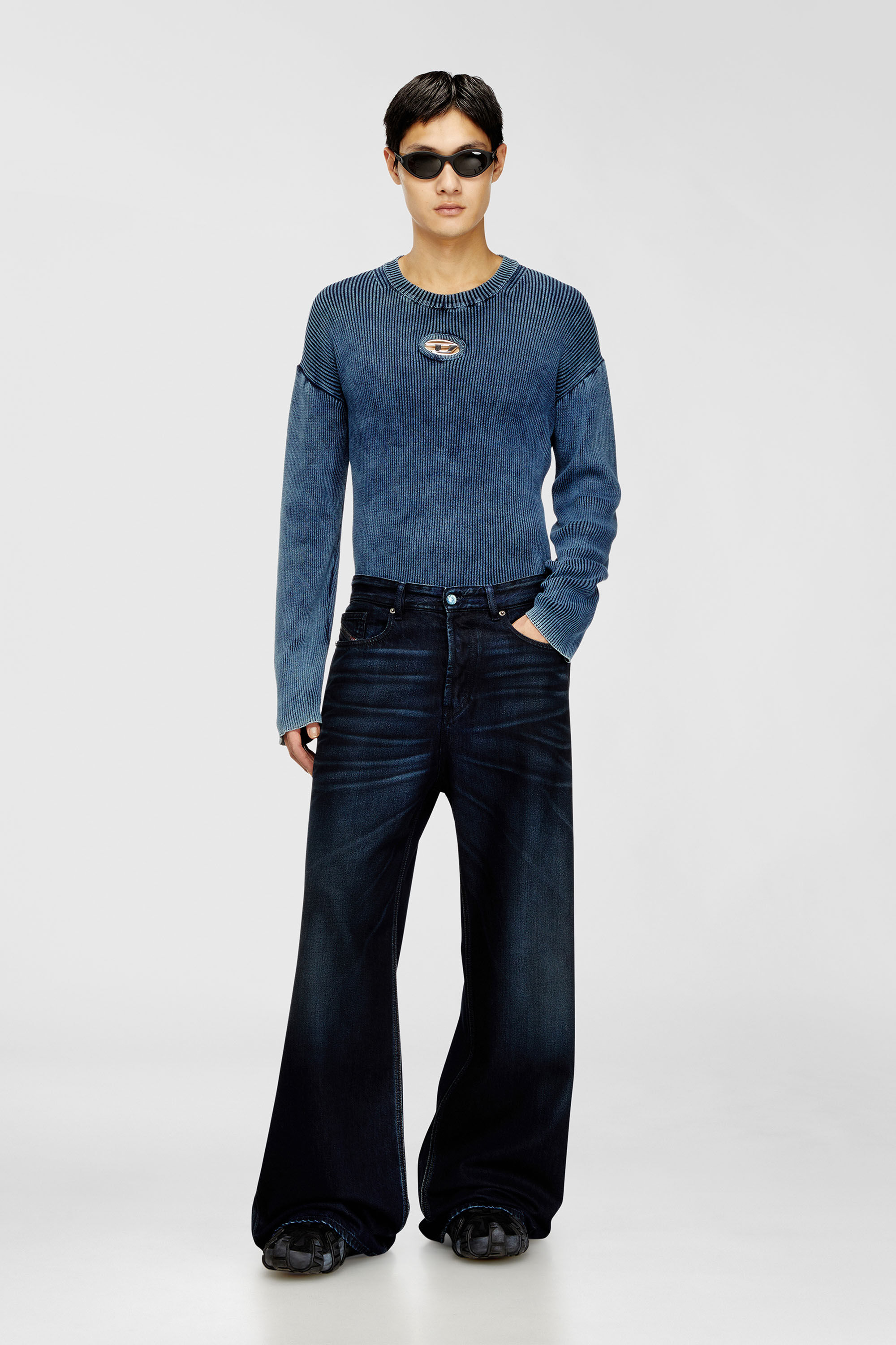 Diesel - Relaxed Jeans D-Rise 09N21 Uomo, Blu Scuro - Image 1