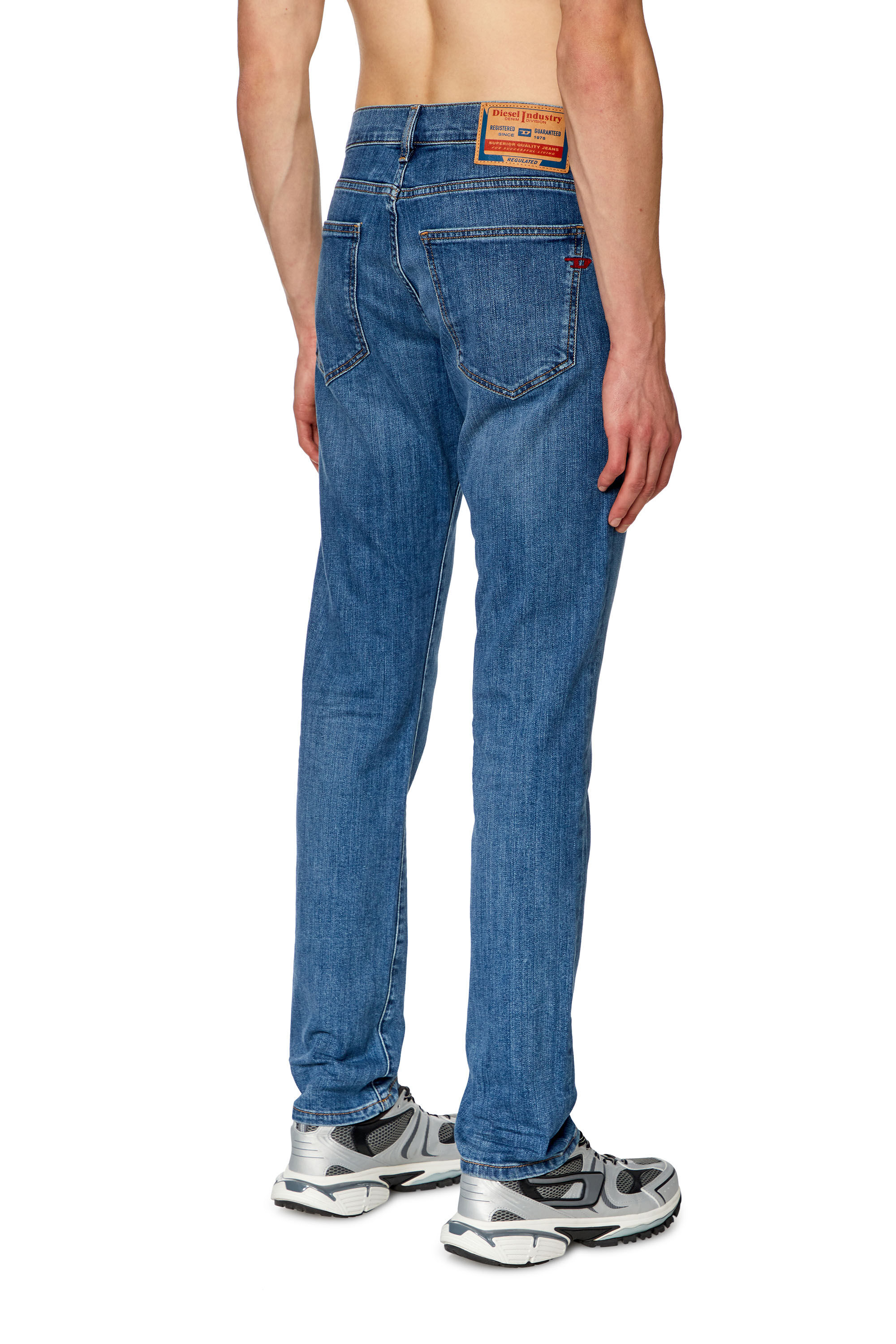 Diesel - Uomo Slim Jeans 2019 D-Strukt 0KIAL, Blu Chiaro - Image 3