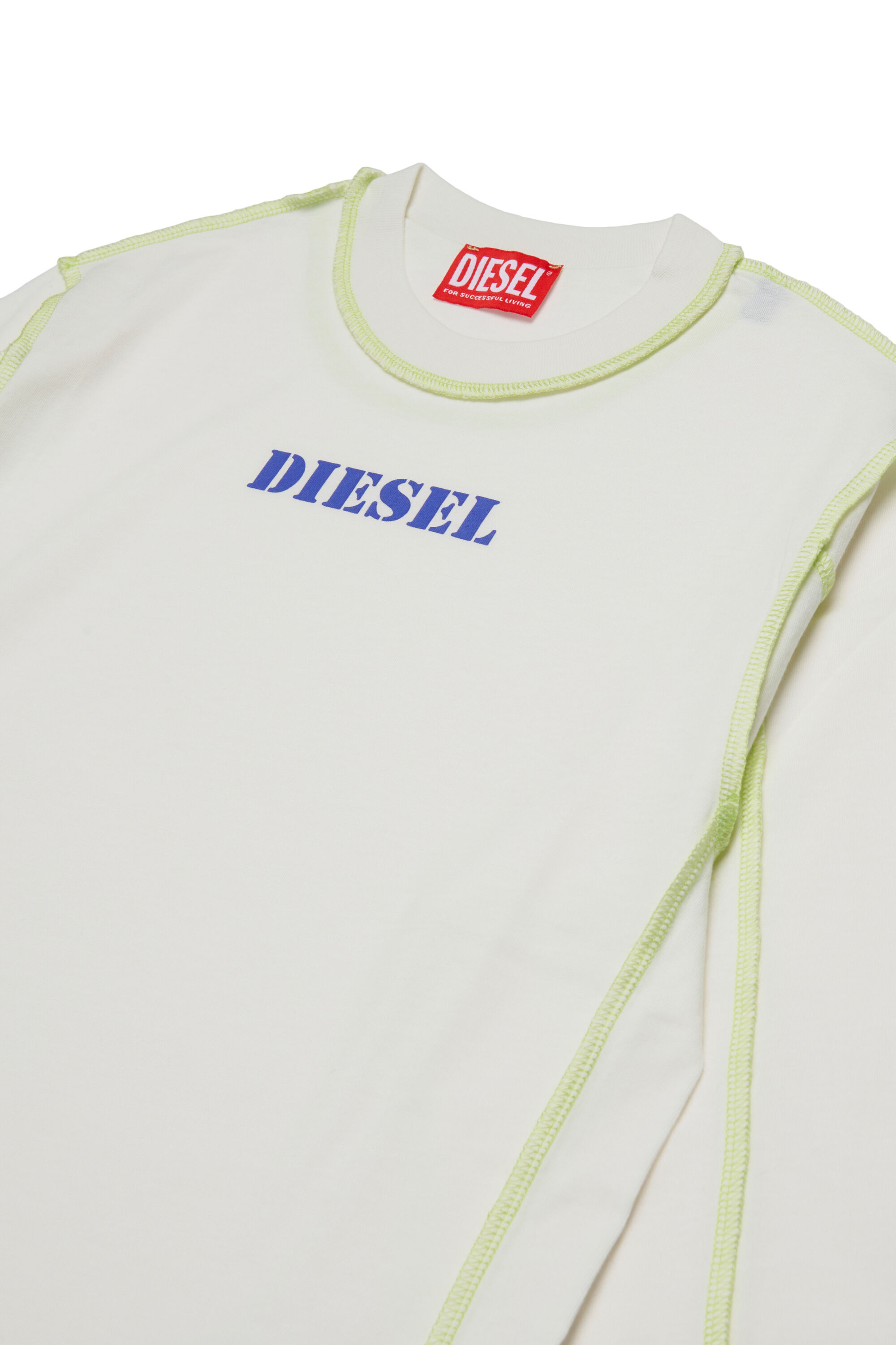 Diesel - TCRAORLS OVER, T-shirts in cotone con cuciture a contrasto Uomo in Bianco - 3