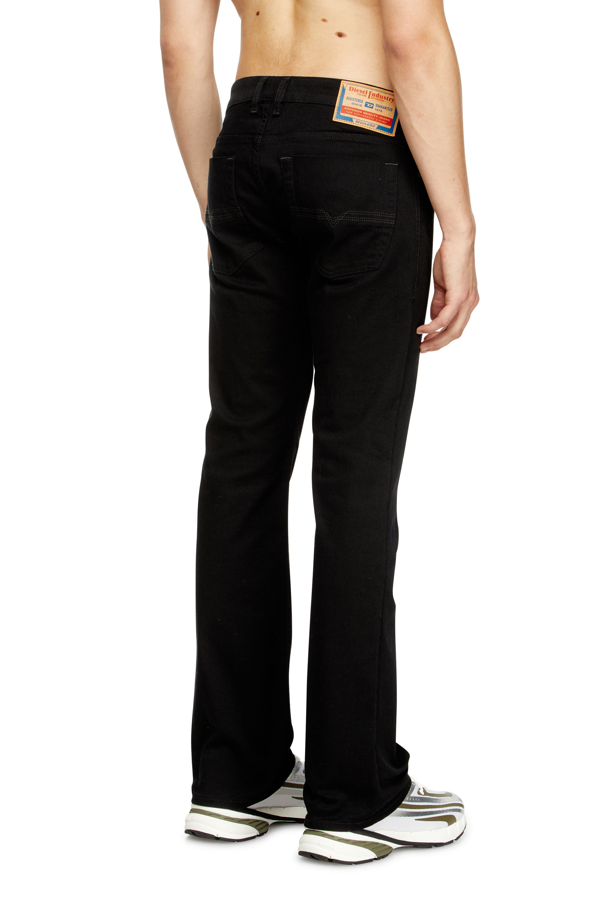Diesel - Bootcut Jeans 2007 Zatiny 0688H Uomo, Nero/Grigio scuro - Image 4