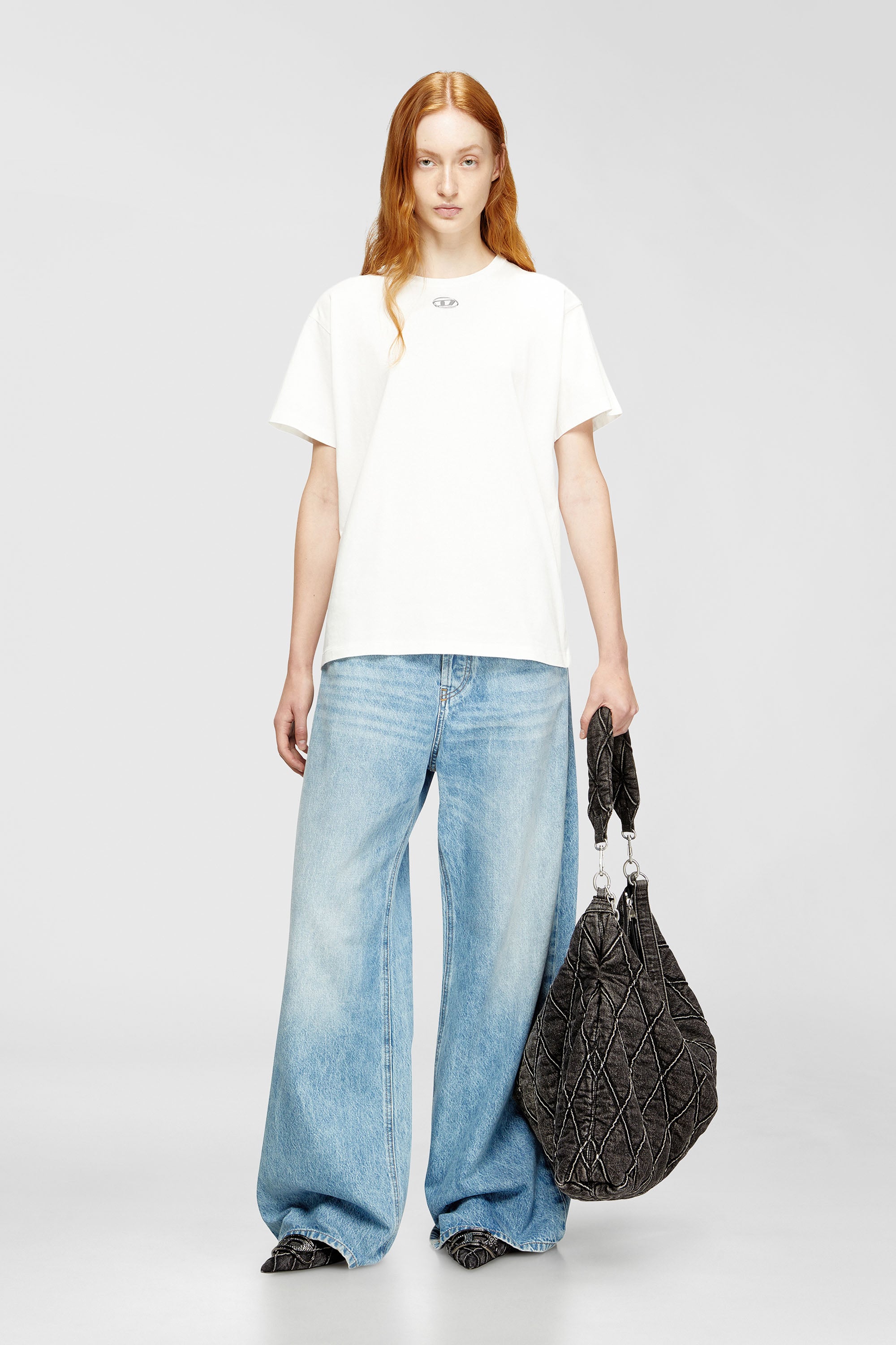 Diesel - T-NORMY-OD-S1, T-shirt in cotone con Oval D metallizzato Donna in Bianco - 2